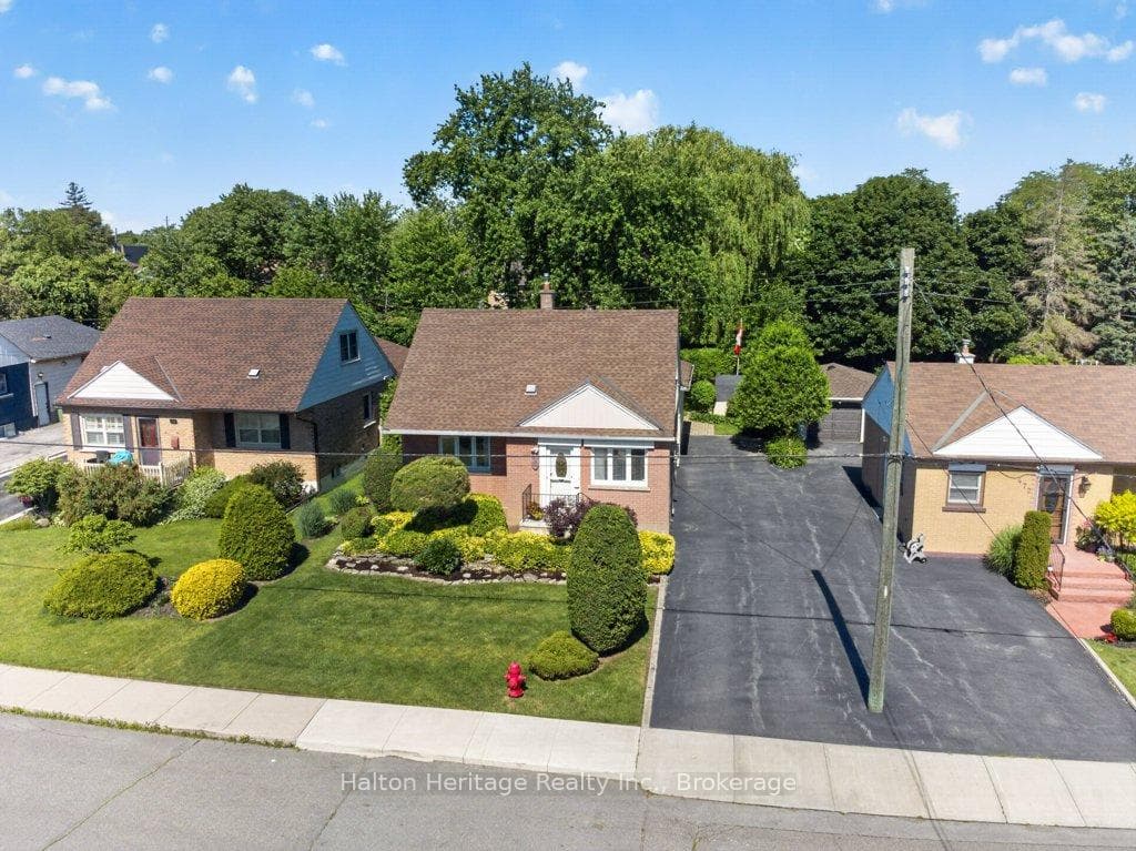 476 East 37th Street photo 46