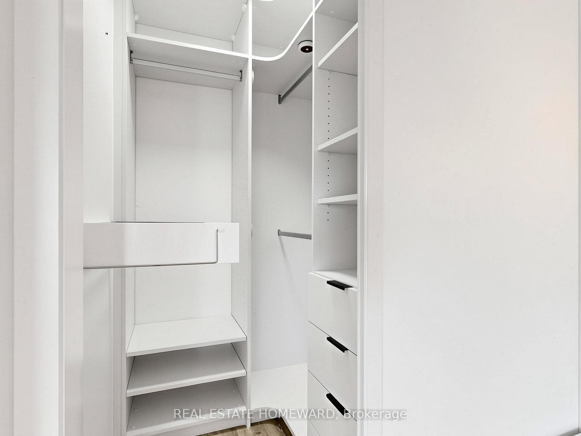 106 Dovercourt Road Unit 706 photo 20