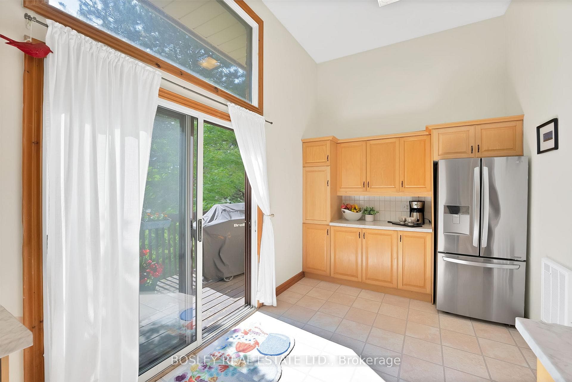 6860 Glen Erin Drive Unit 16 photo 11
