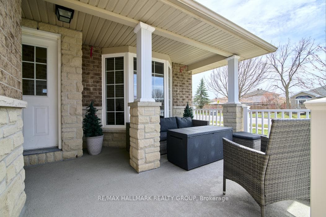 702 Mud Creek Crescent photo 4