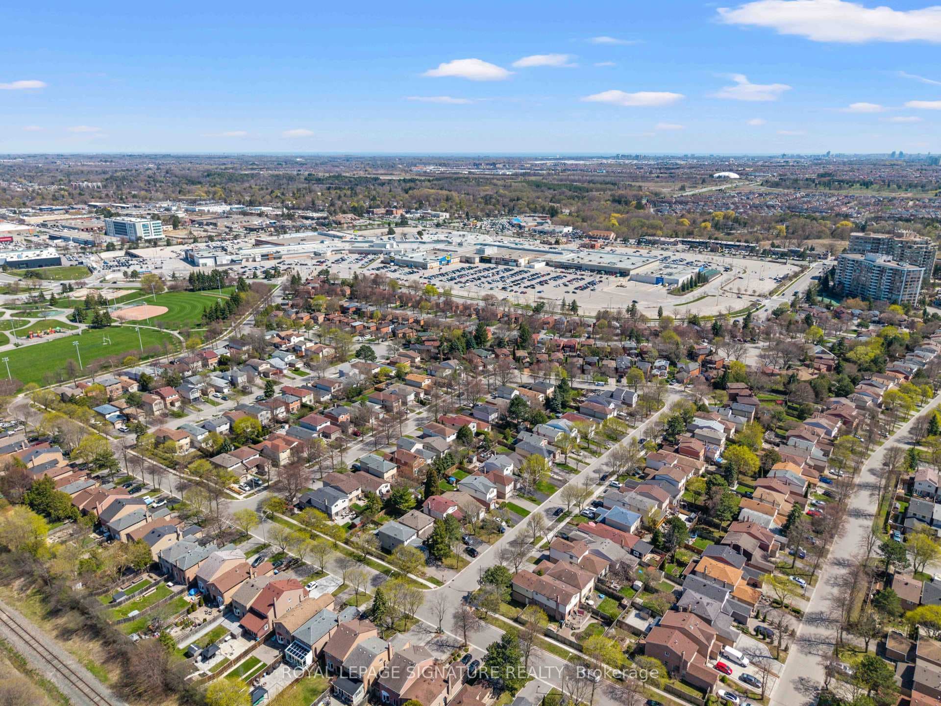 Arial view of Markville Mall/walking distance