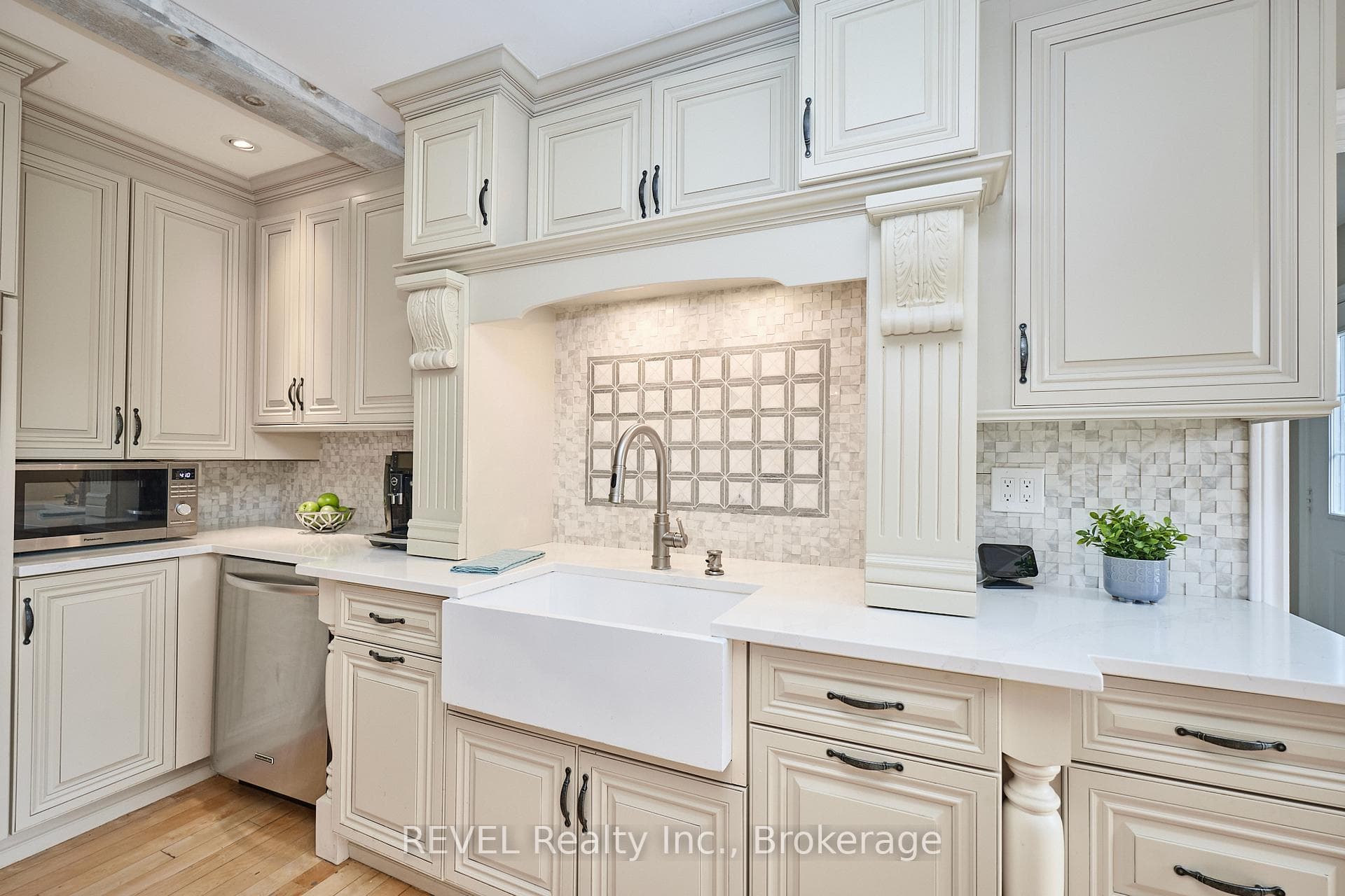 717 Metler Road photo 18