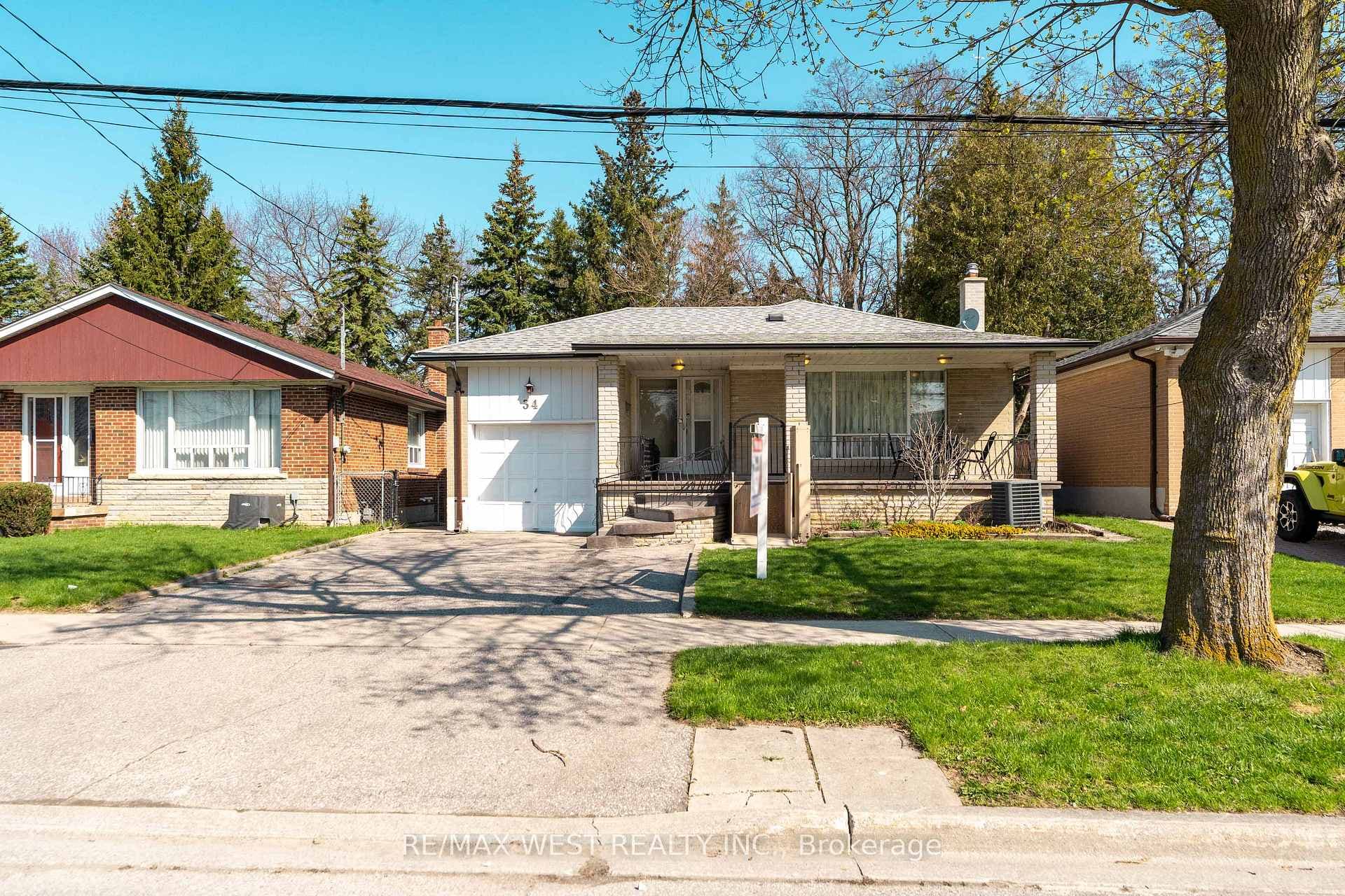 34 Barkwin Drive photo 1
