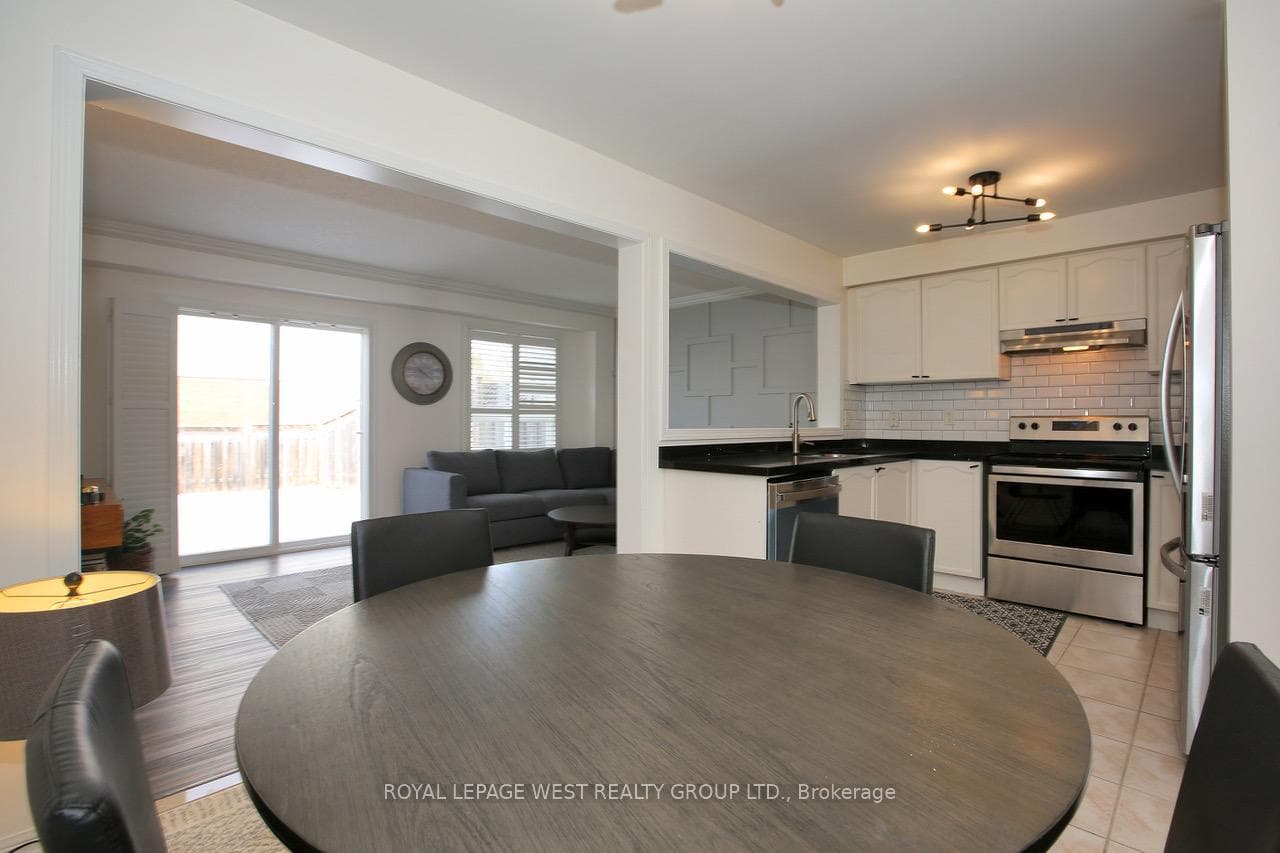 104 Kirkland Place photo 11