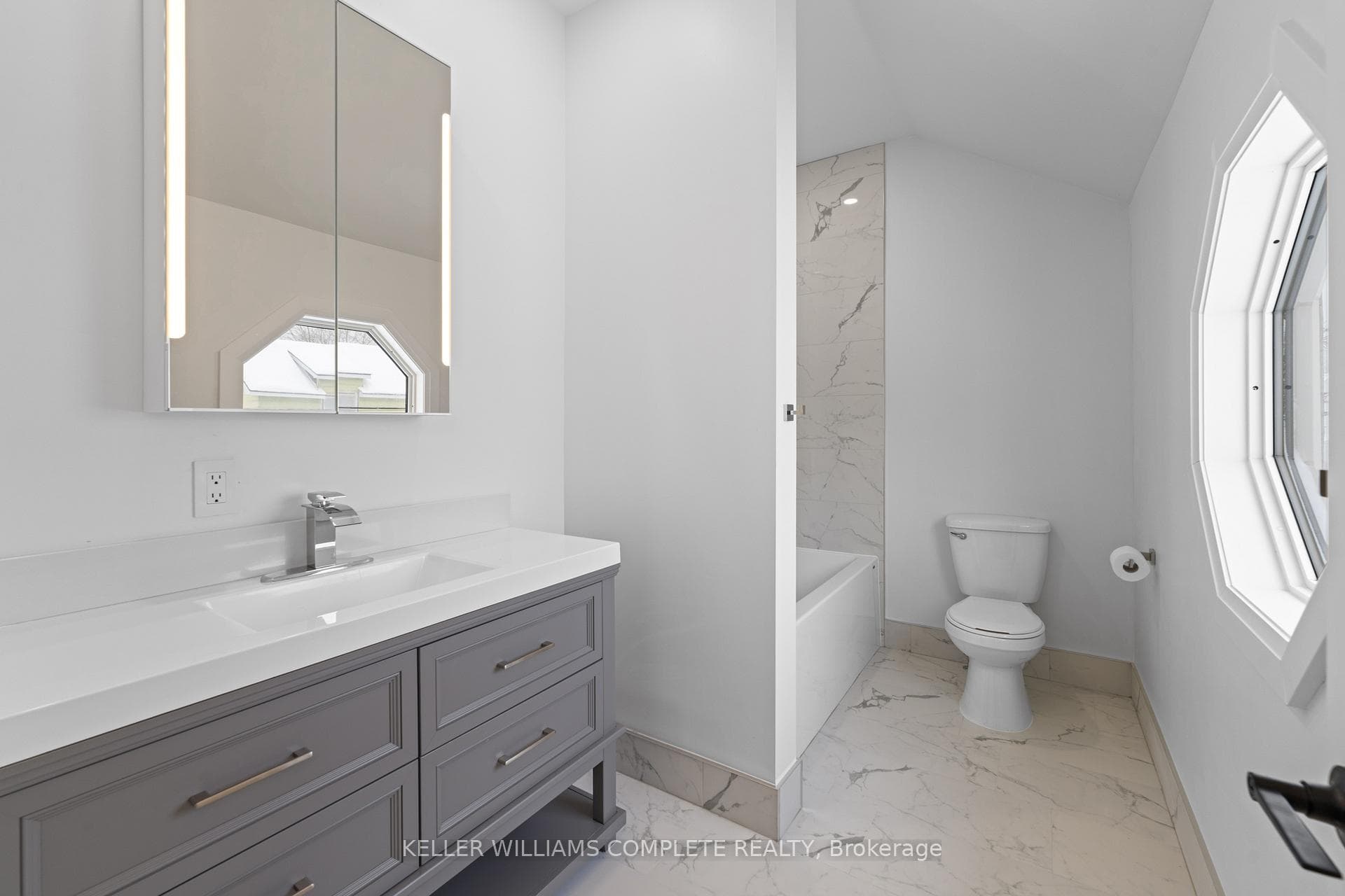 30 Parkview Avenue photo 24