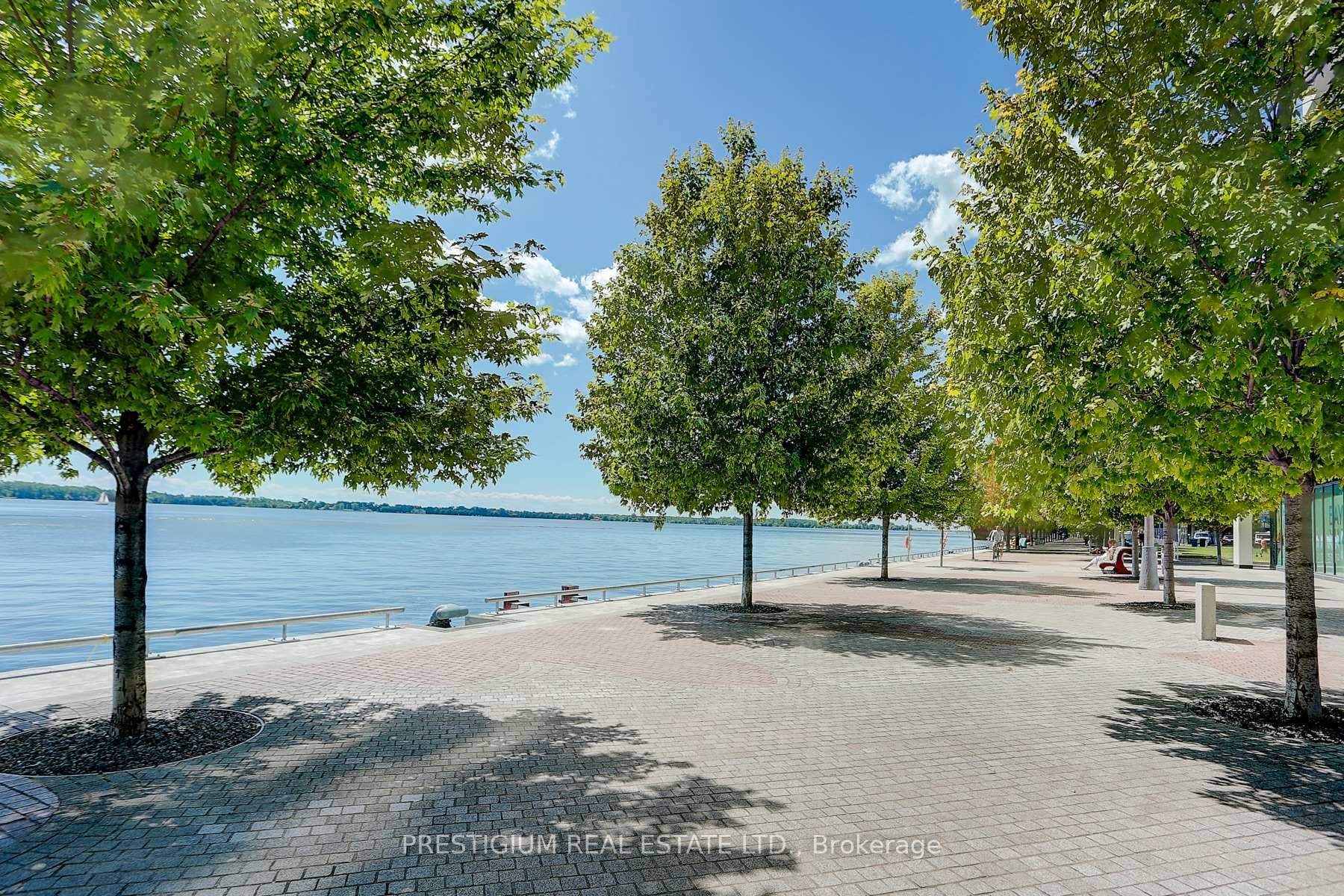 15 Queens Quay Unit 2801 photo 34
