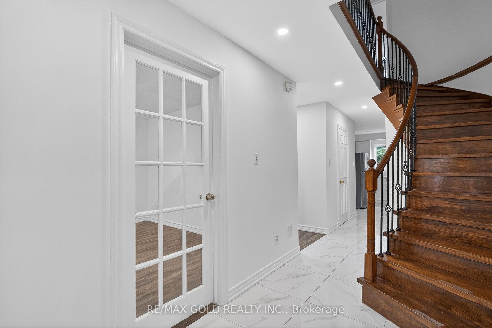 43 Saintsbury Square photo 10