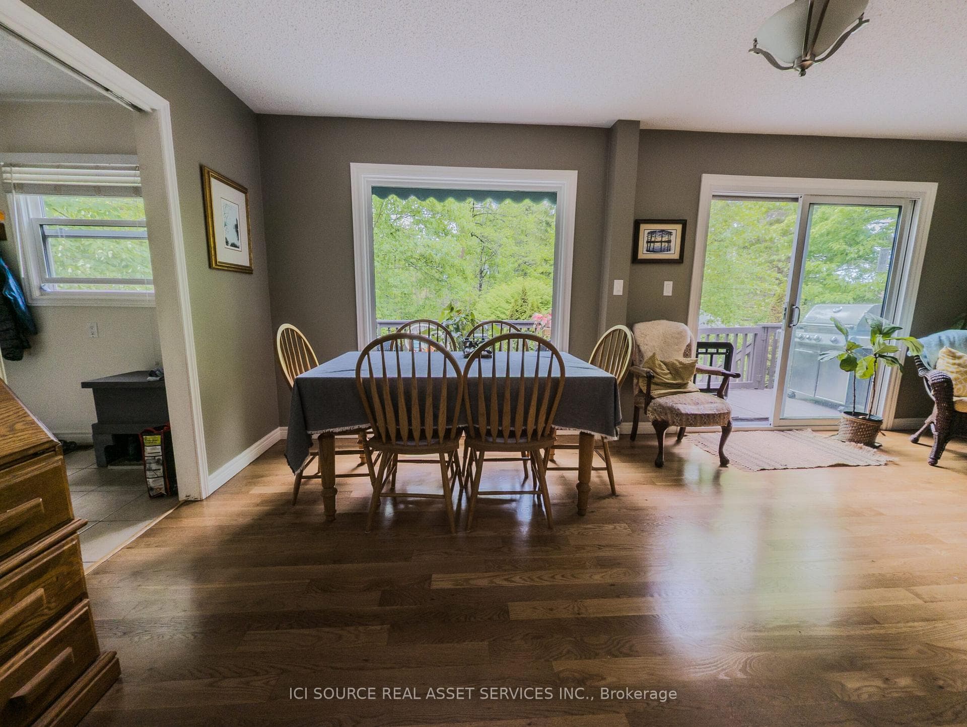 312 Eliza Street photo 9