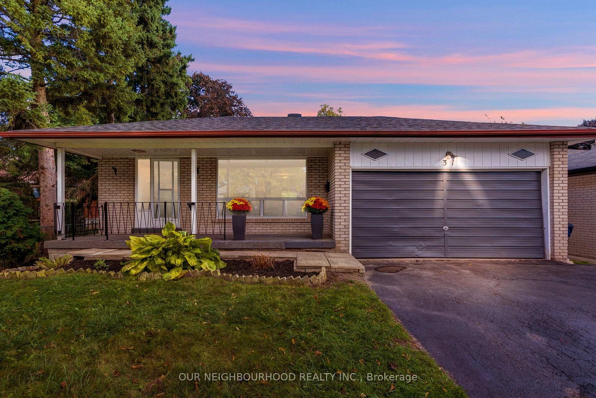 31 McCulley Street photo 1