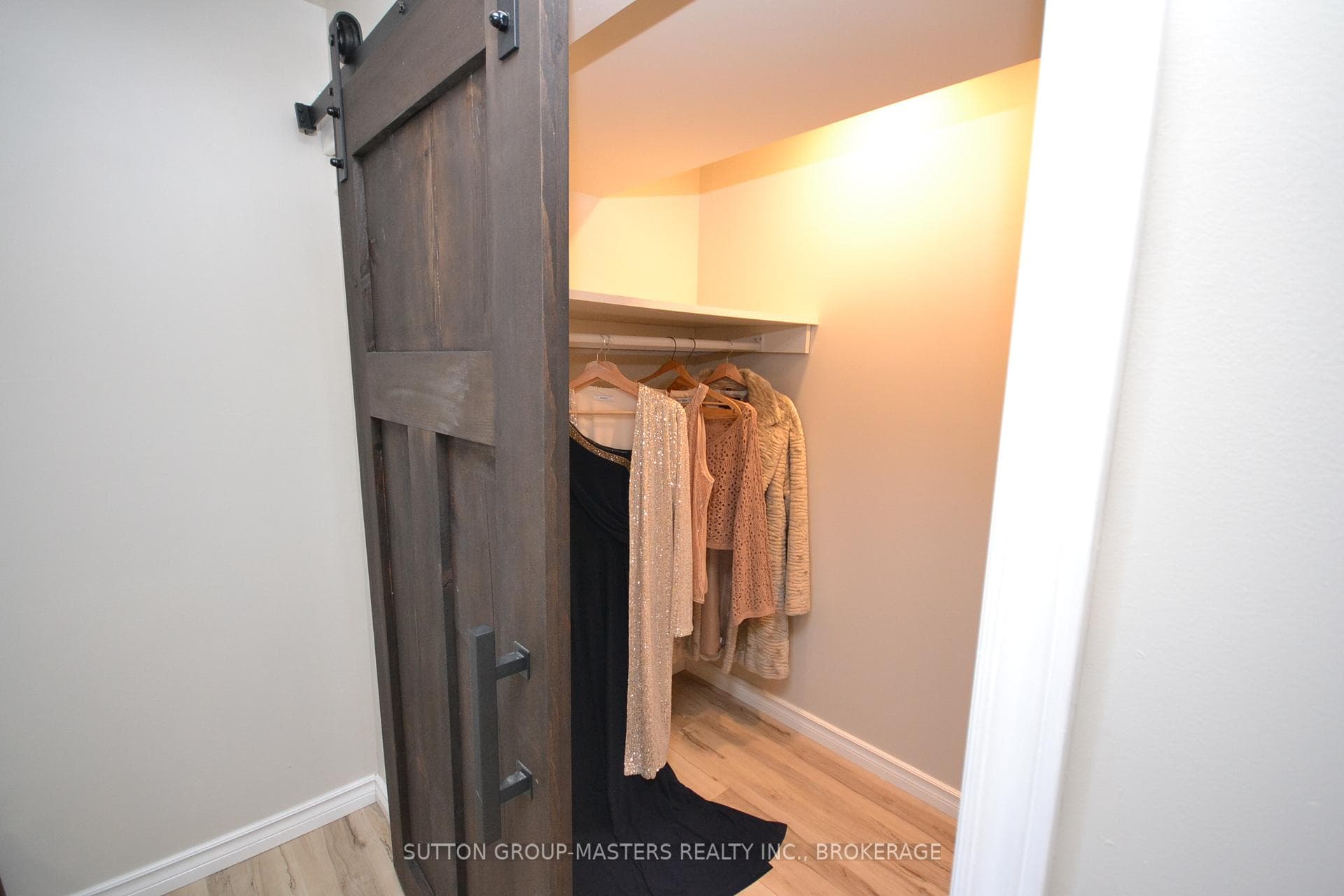 29 Brant Avenue photo 39
