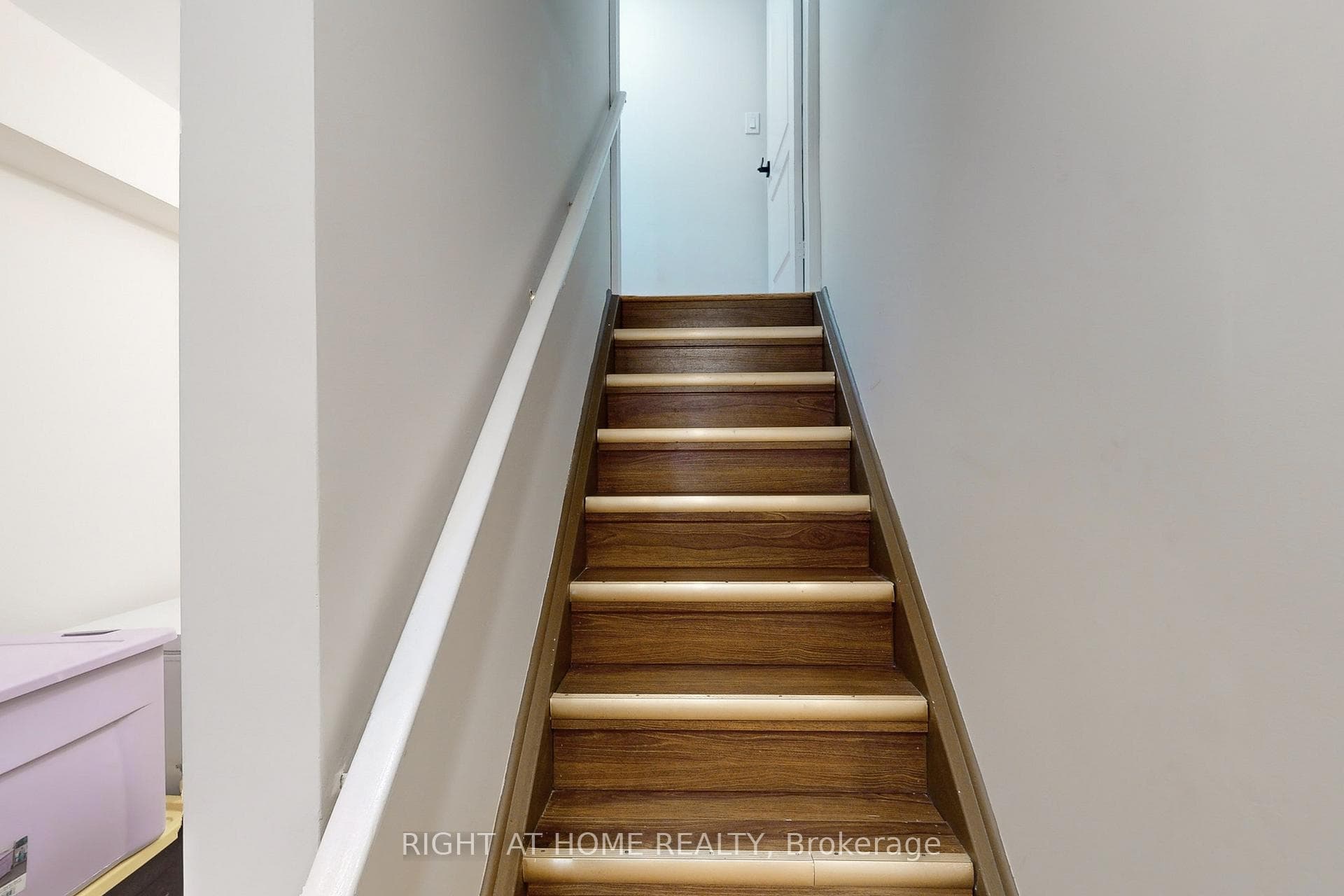 87 Oceanpearl Crescent photo 31