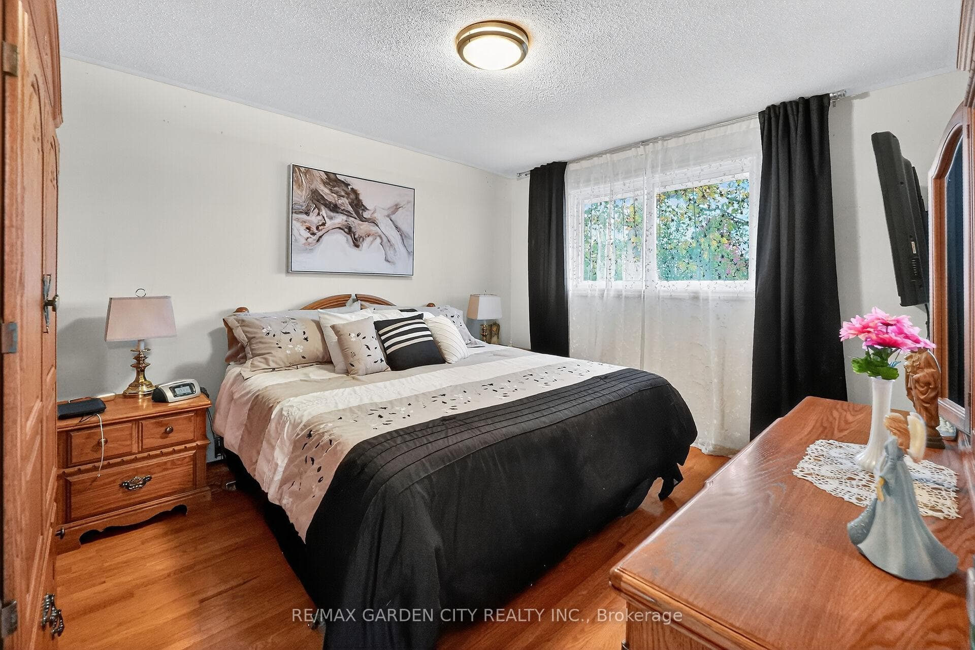 120 Kinross Street photo 10
