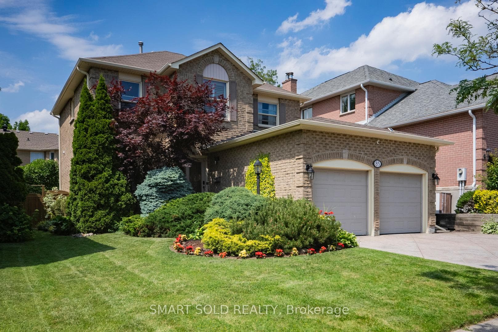 85 Tomlinson Circle photo 2