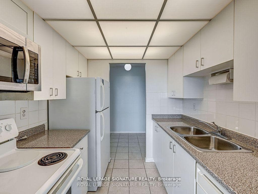 4 Lisa Street Unit 1411 photo 9