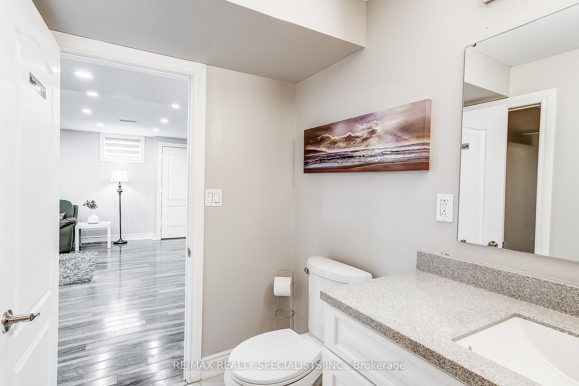 52 Richardson Crescent photo 39