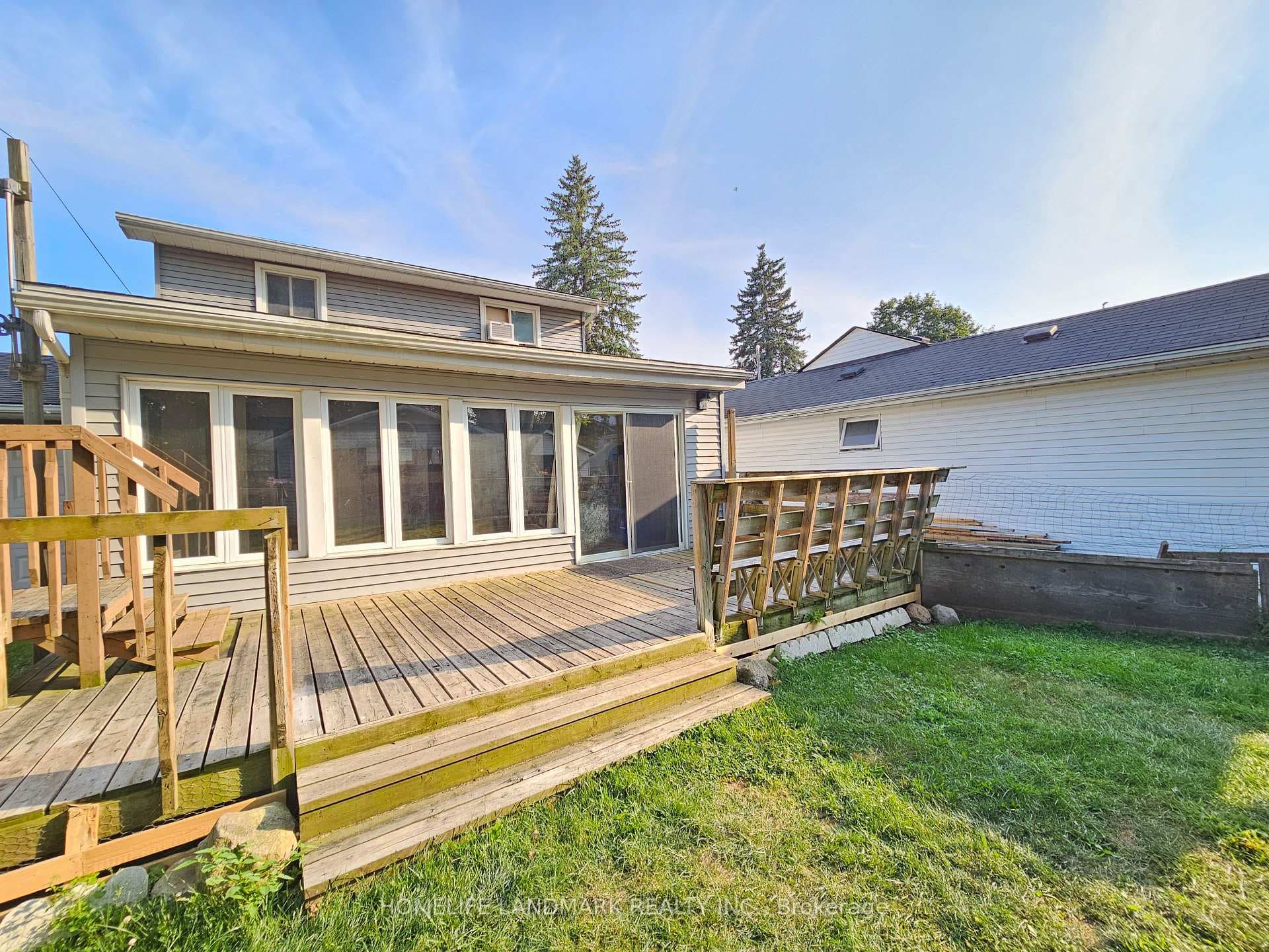274 Hollywood Drive photo 34