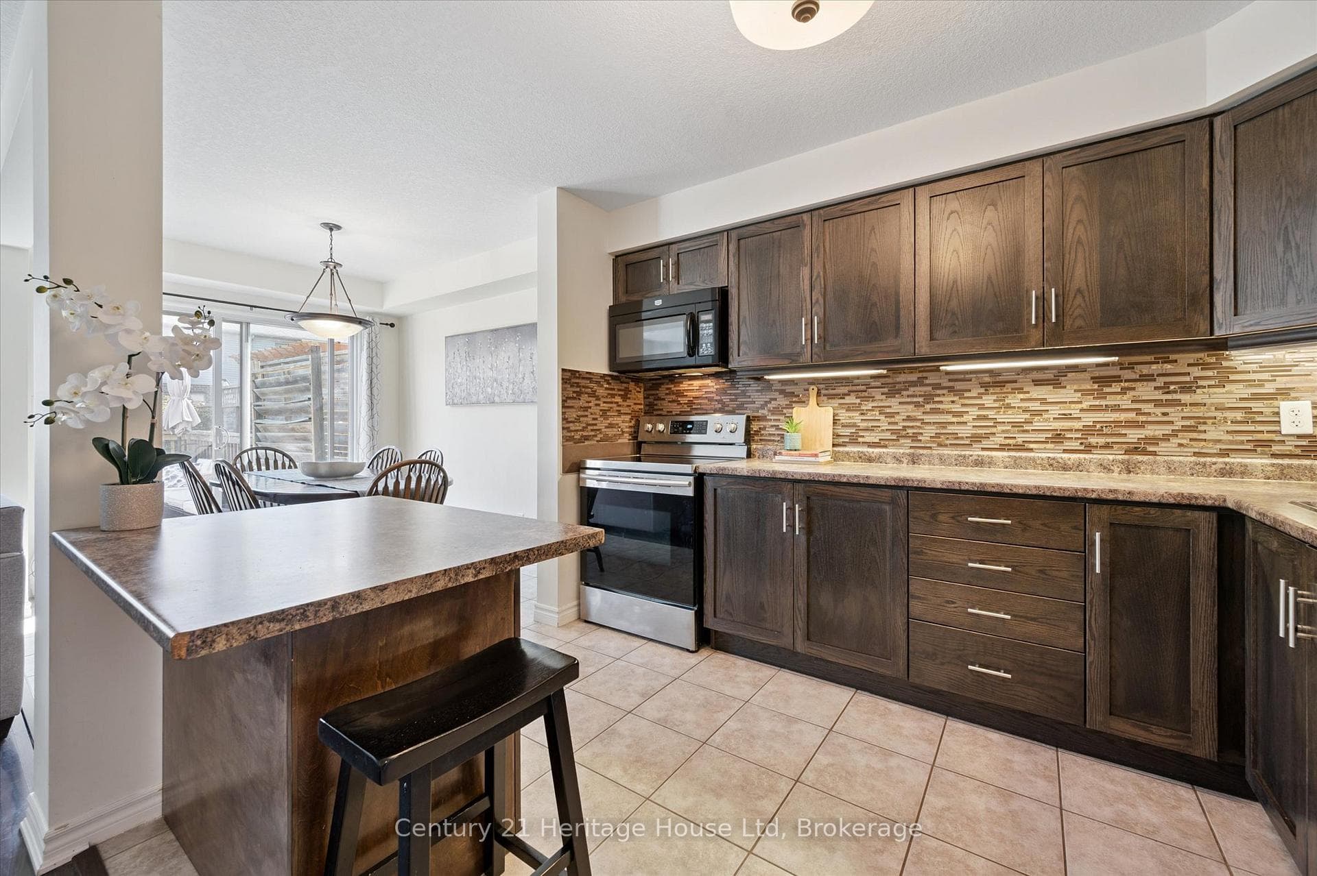 122 Creighton Avenue photo 15