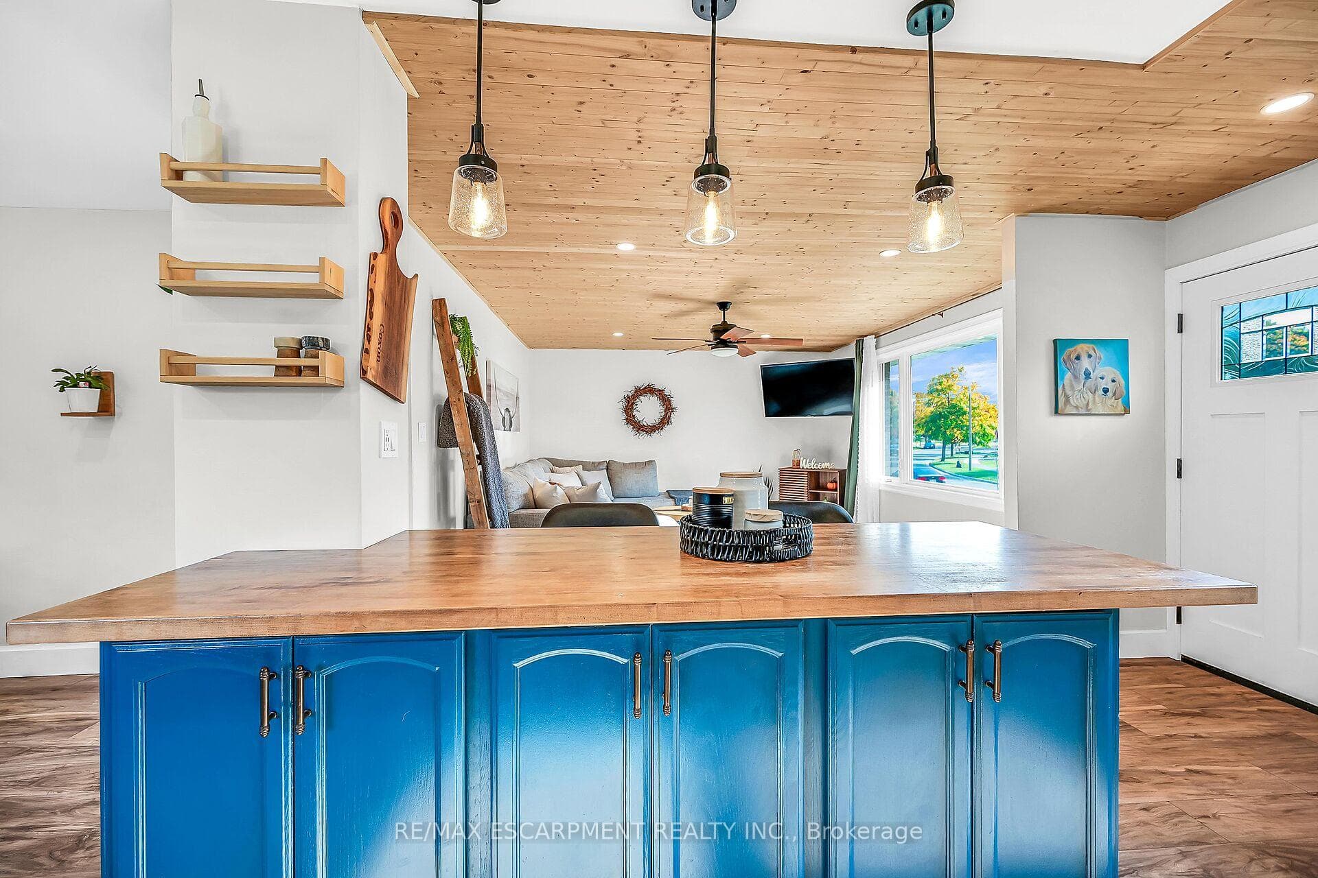 45 CHILTON Drive photo 15