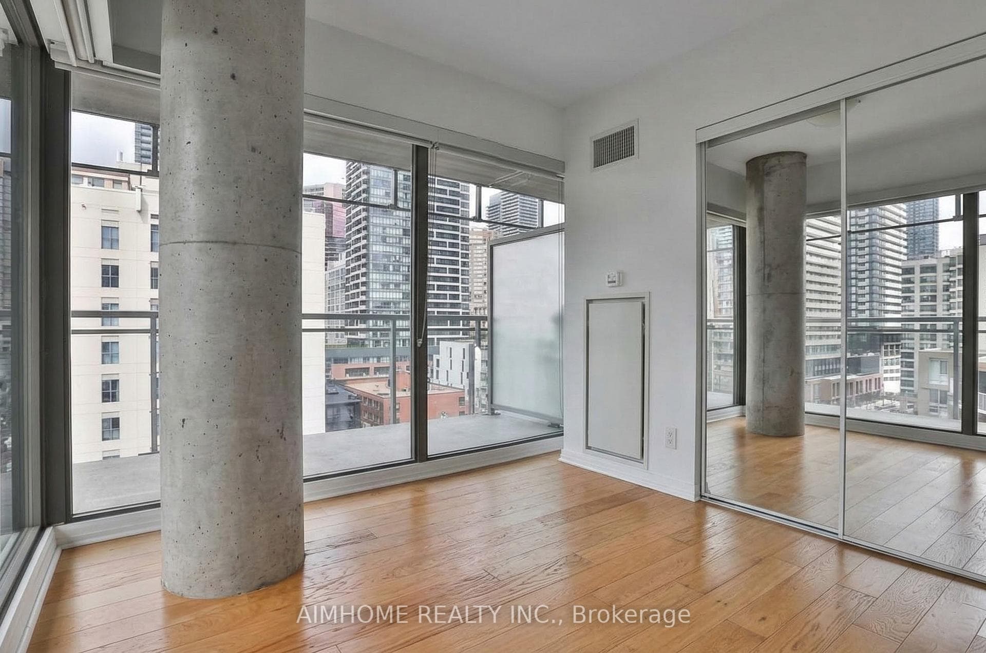 22 Wellesley Street Unit 1003 photo 3