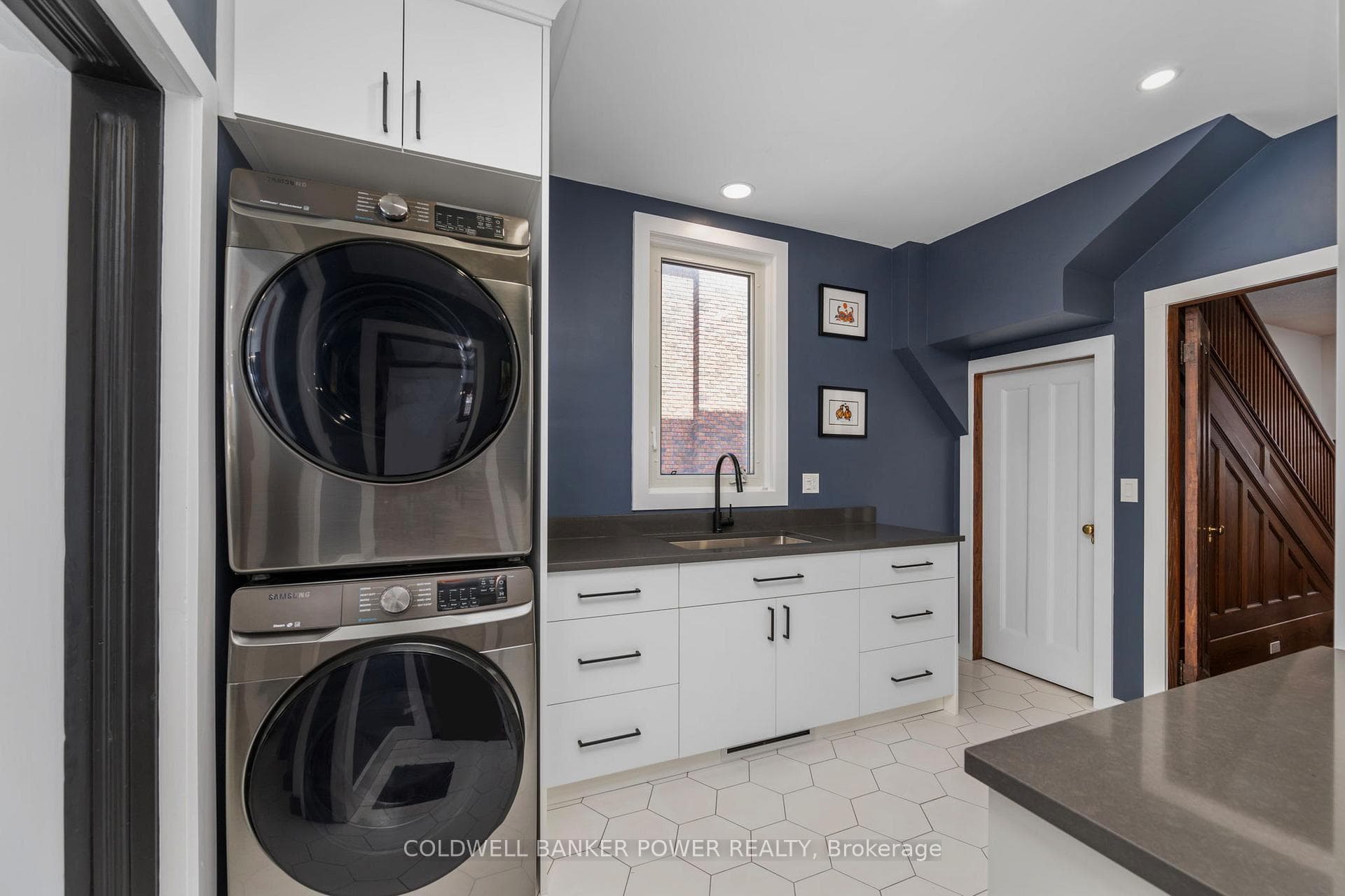 27 Belgrave Avenue photo 17