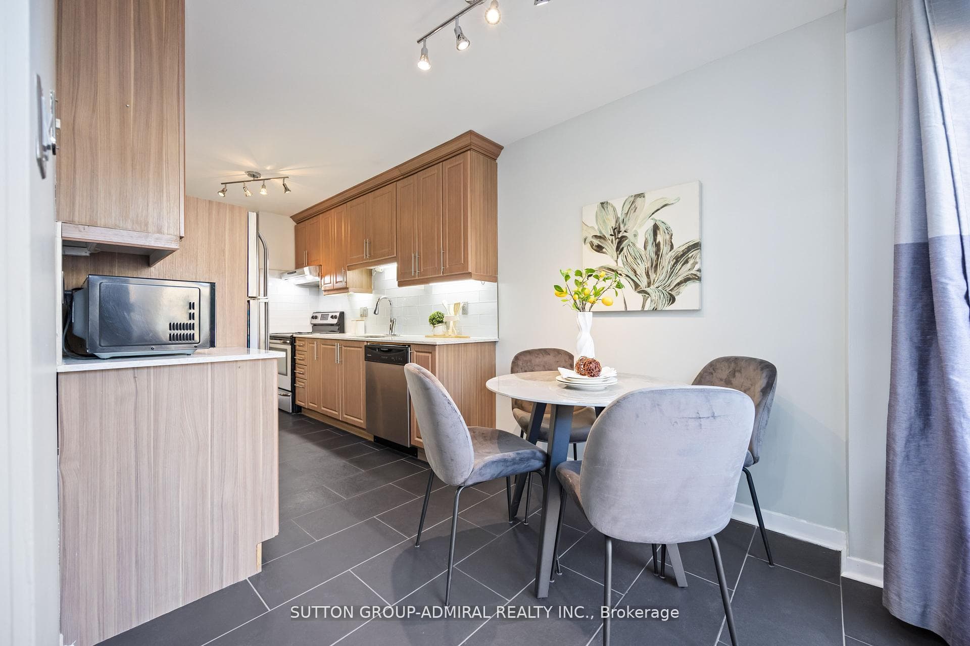 12 Tilburn Place photo 19
