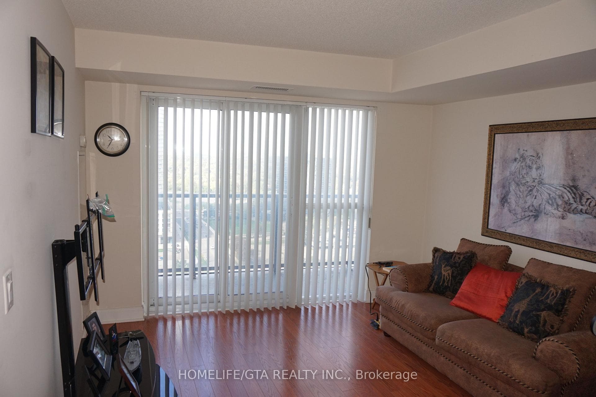 135 Village Green Square Unit 2121 photo 11