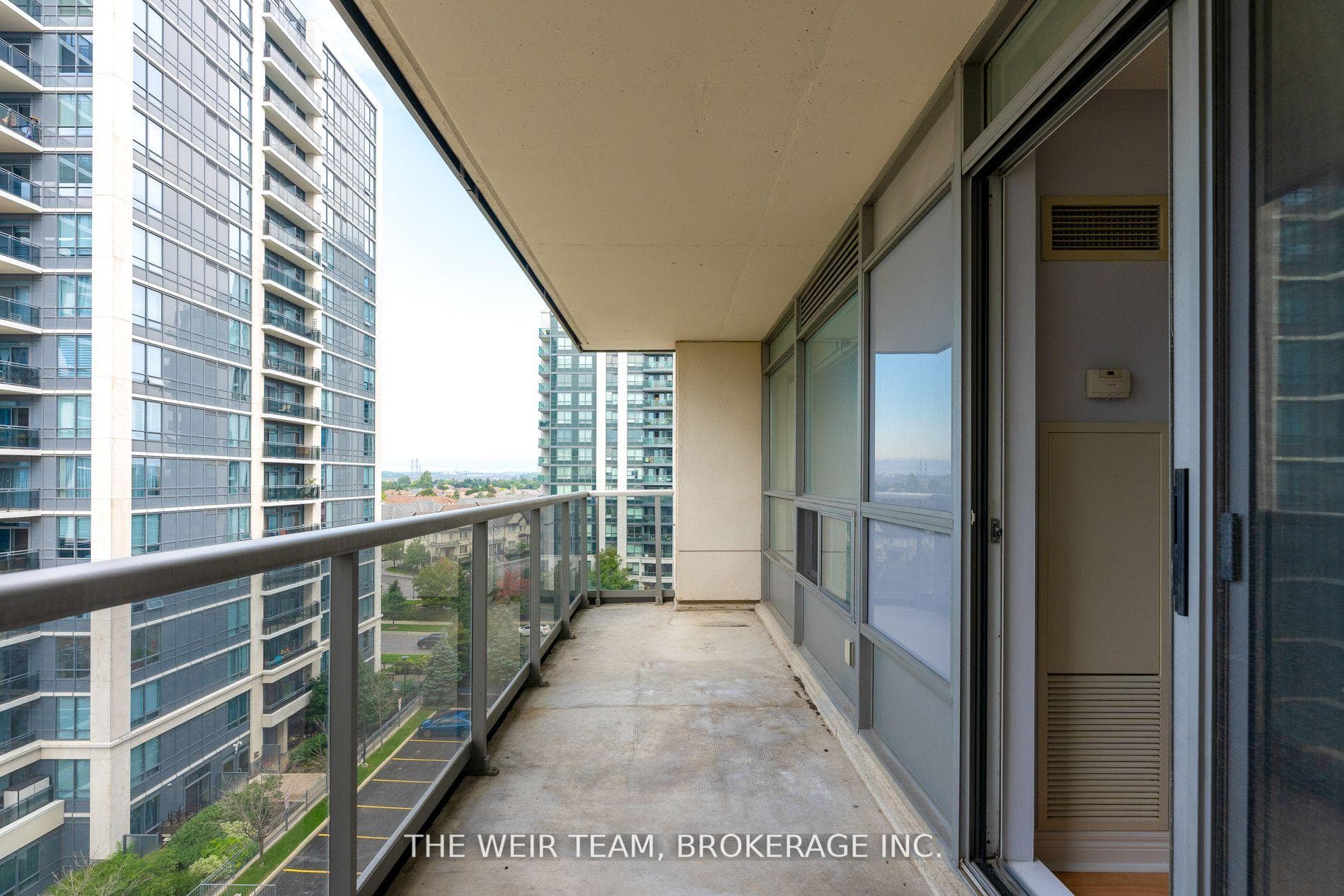 60 Disera Drive Unit 608 photo 22