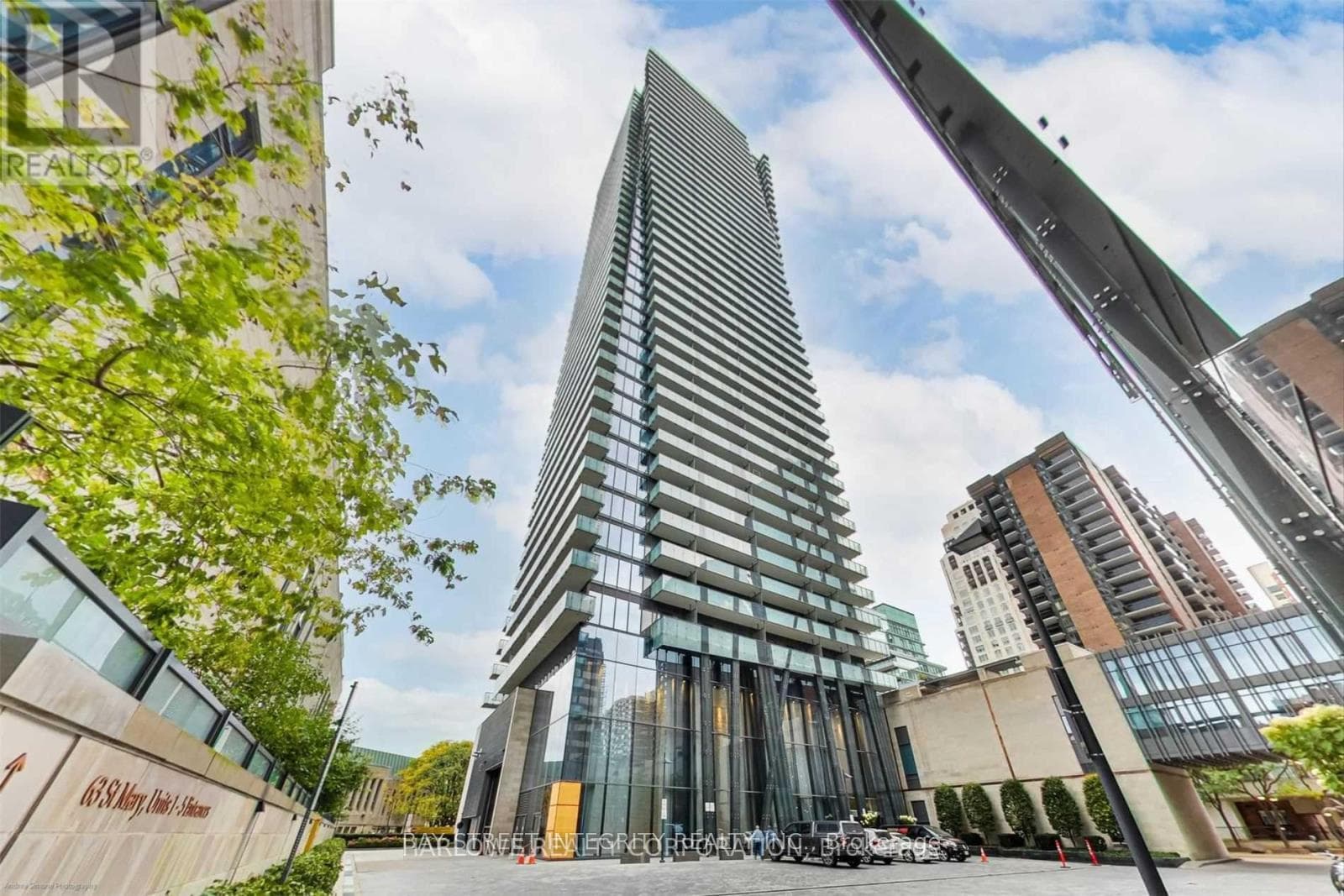 1080 Bay Street Unit 1607 photo 1