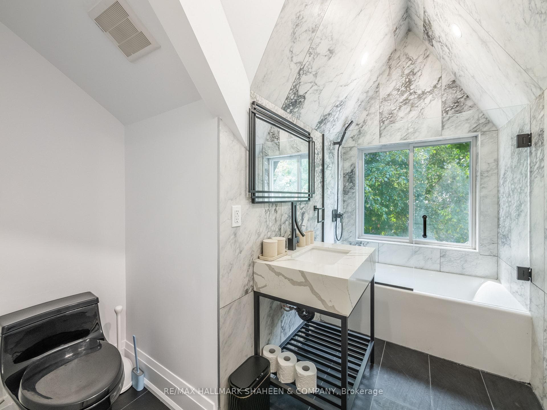 357 Euclid Avenue Unit A photo 22