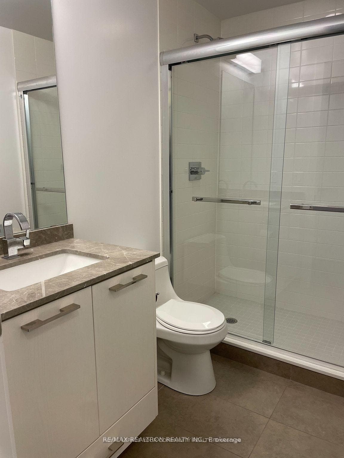 9471 Yonge Street Unit 1206 photo 14