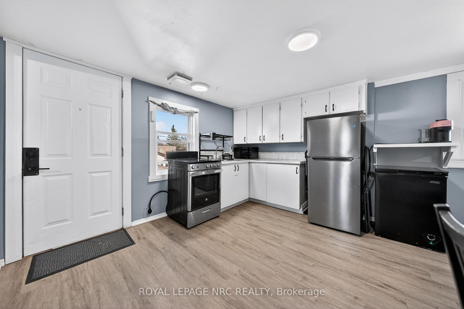 56 Decew Street photo 33