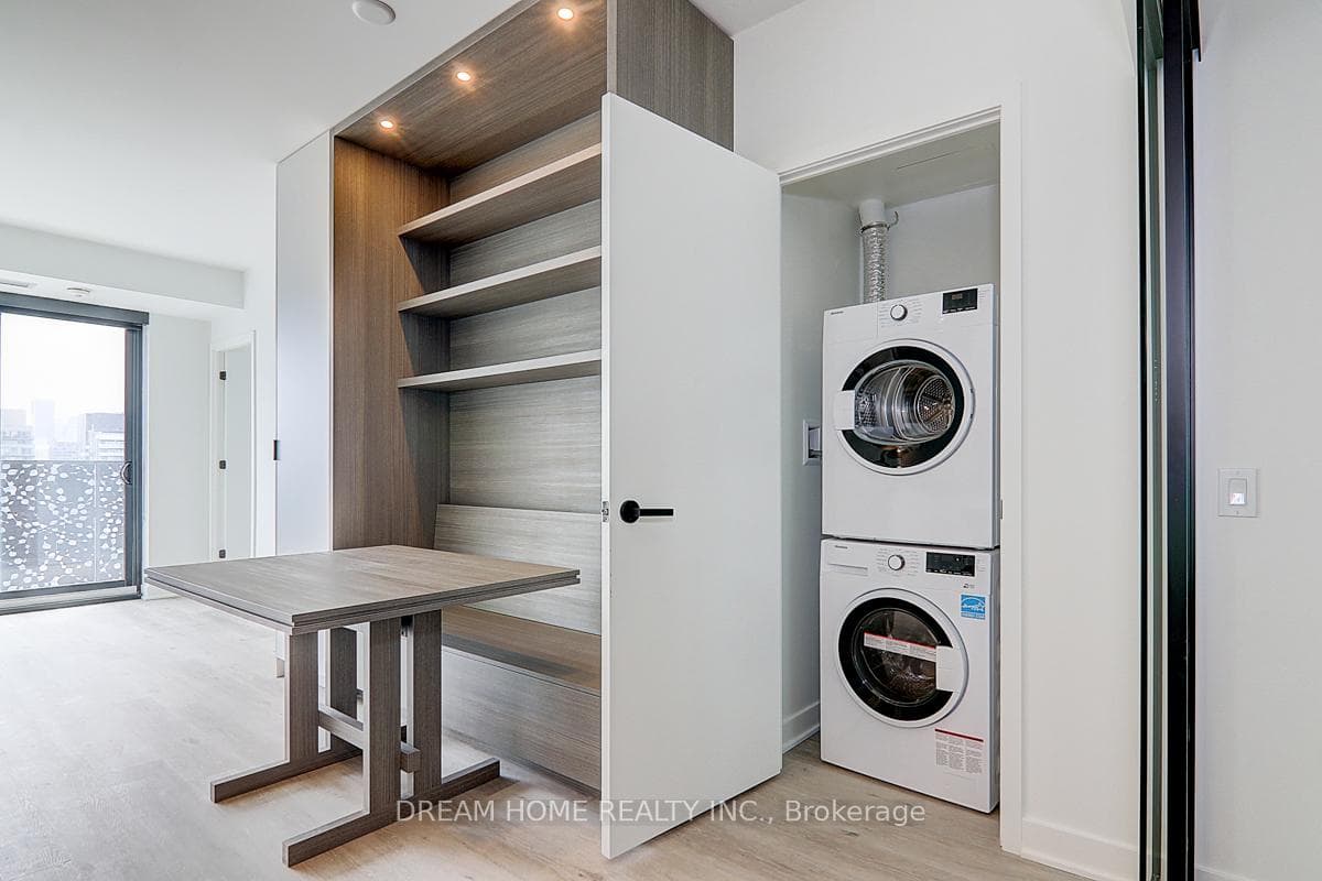 55 Charles Street Unit 3002 photo 43