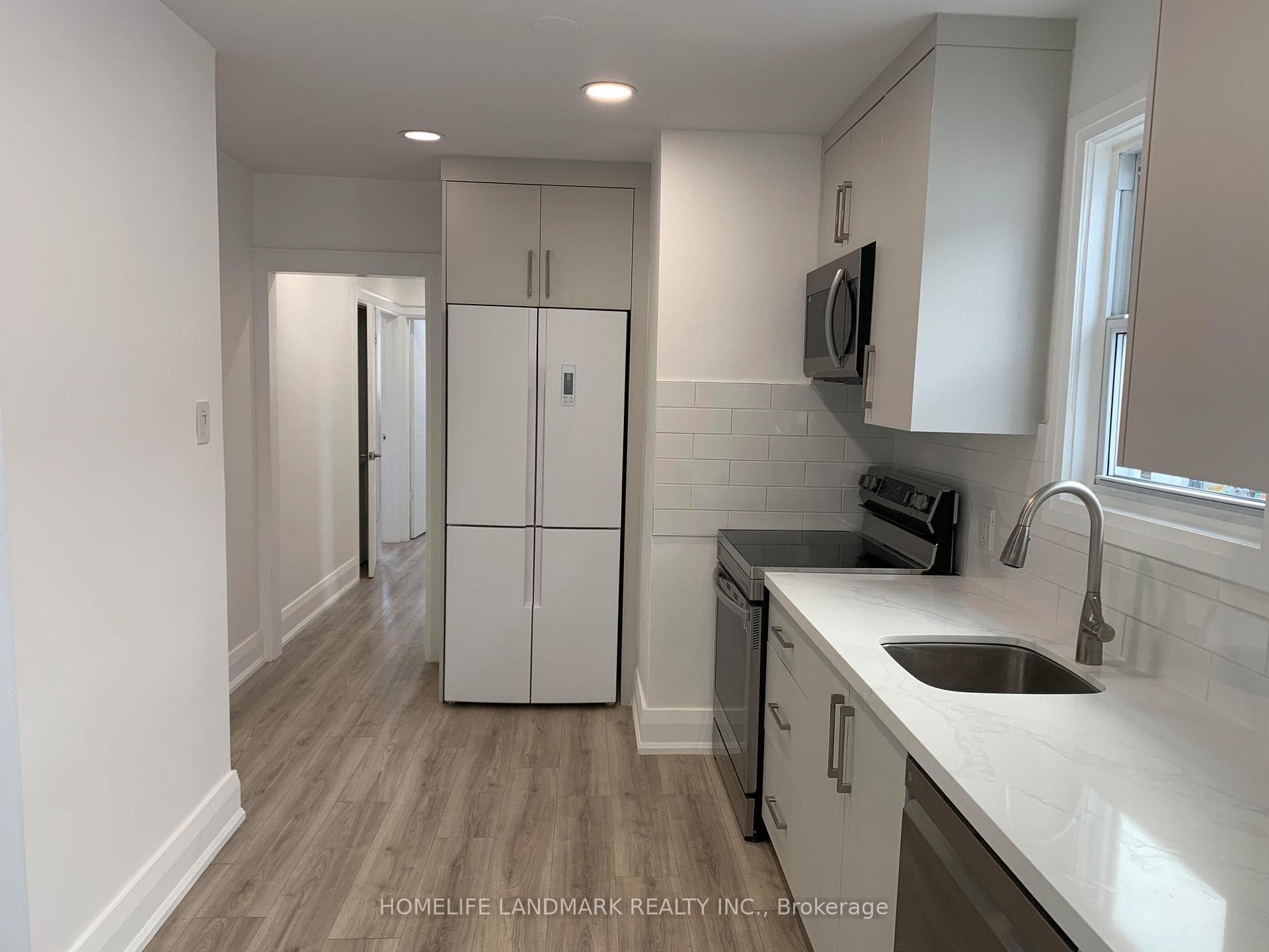 226 Donlands Avenue photo 13