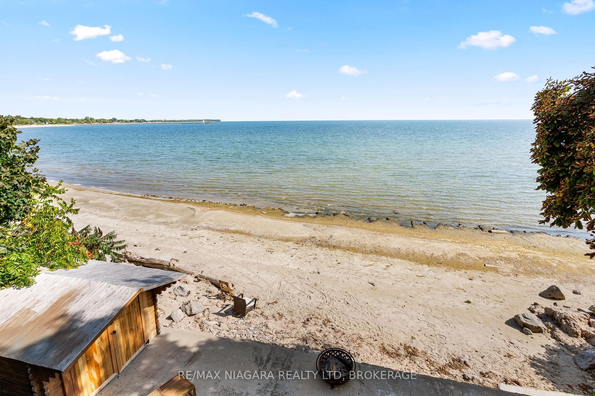105 LIGHTHOUSE Drive photo 16
