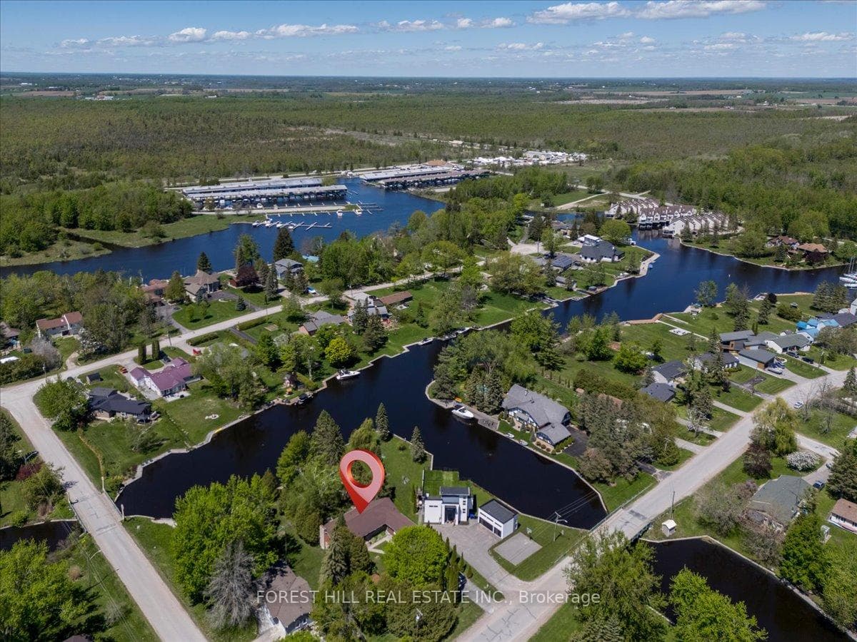 55 Poplar Crescent photo 31