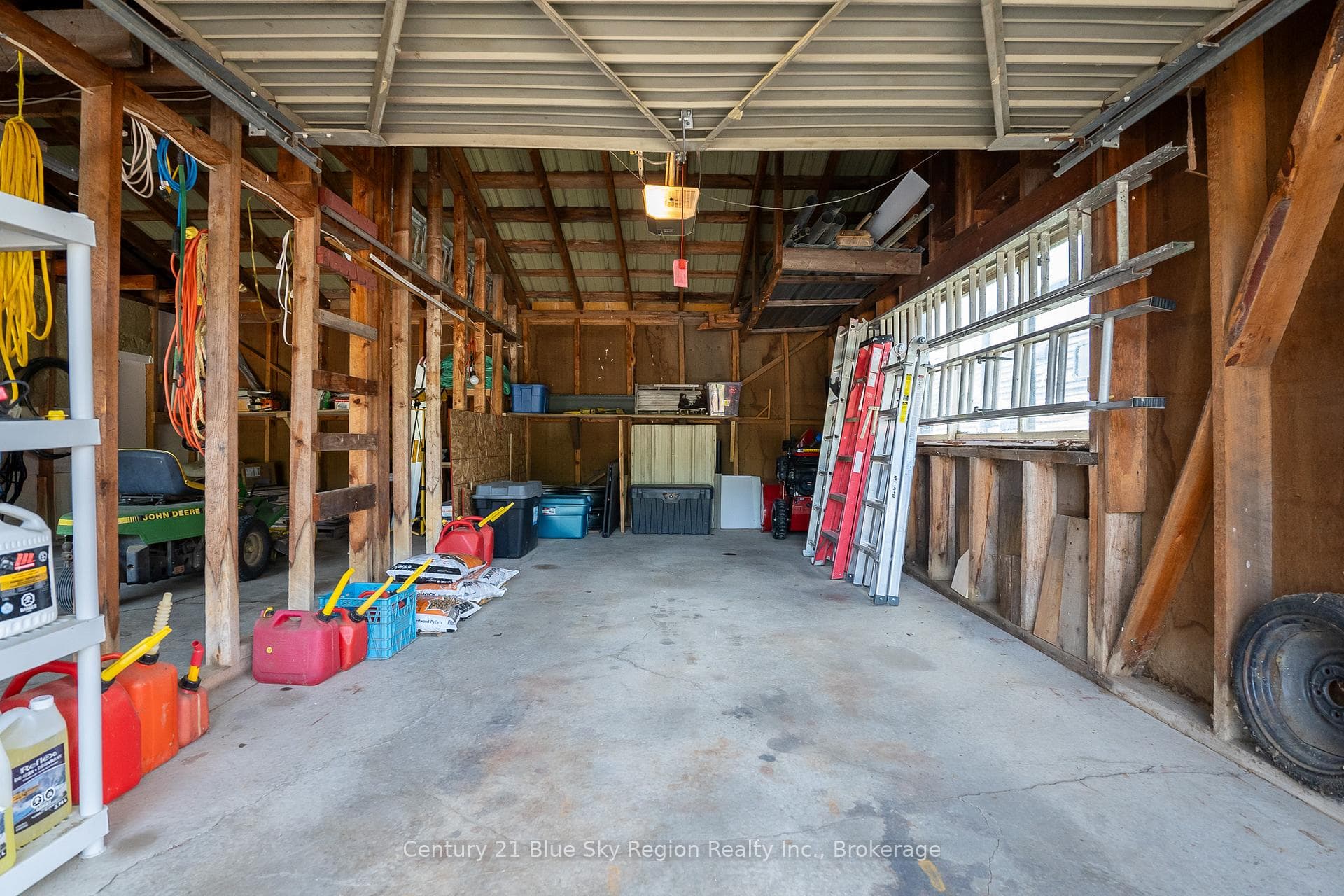 78 Papineau Road photo 38