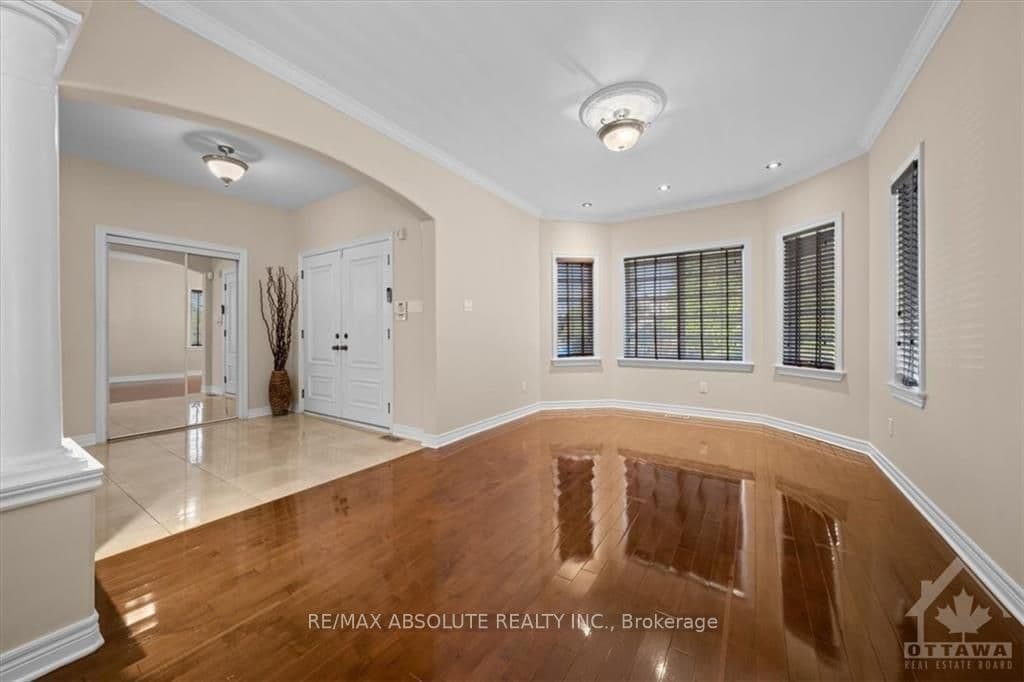 33 HARTSMERE Drive photo 6