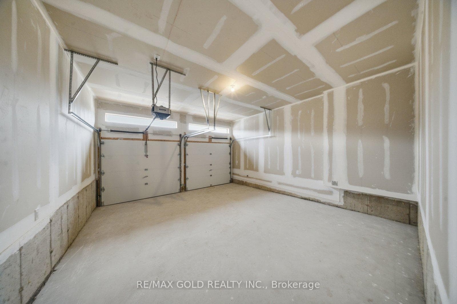 29 Mckernan Avenue photo 38