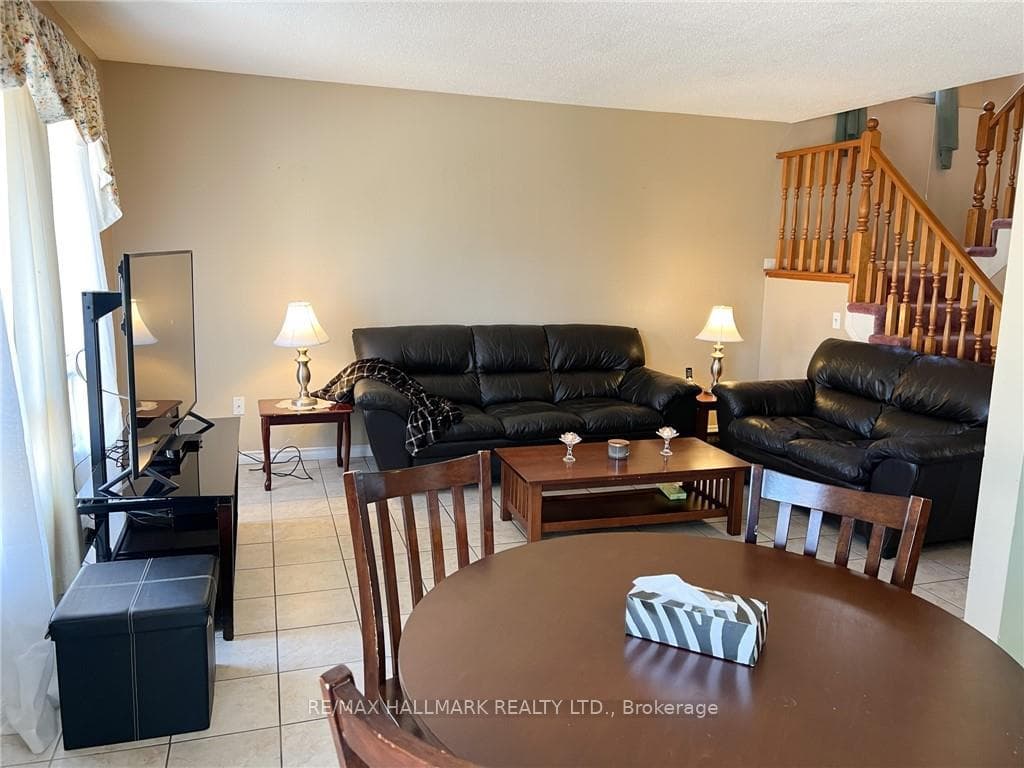 108 Broughton Avenue photo 6
