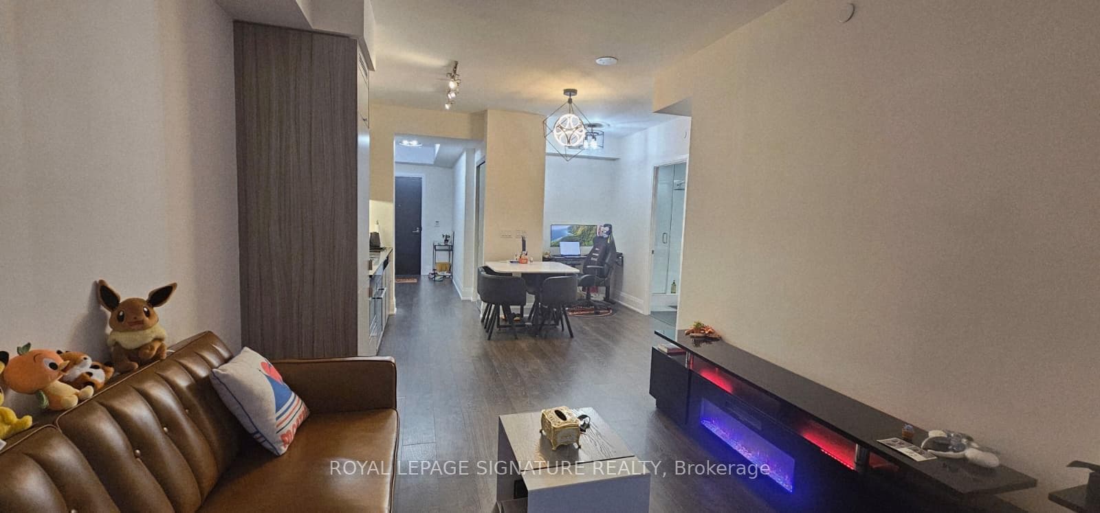 101 Erskine Avenue Unit 2105 photo 6