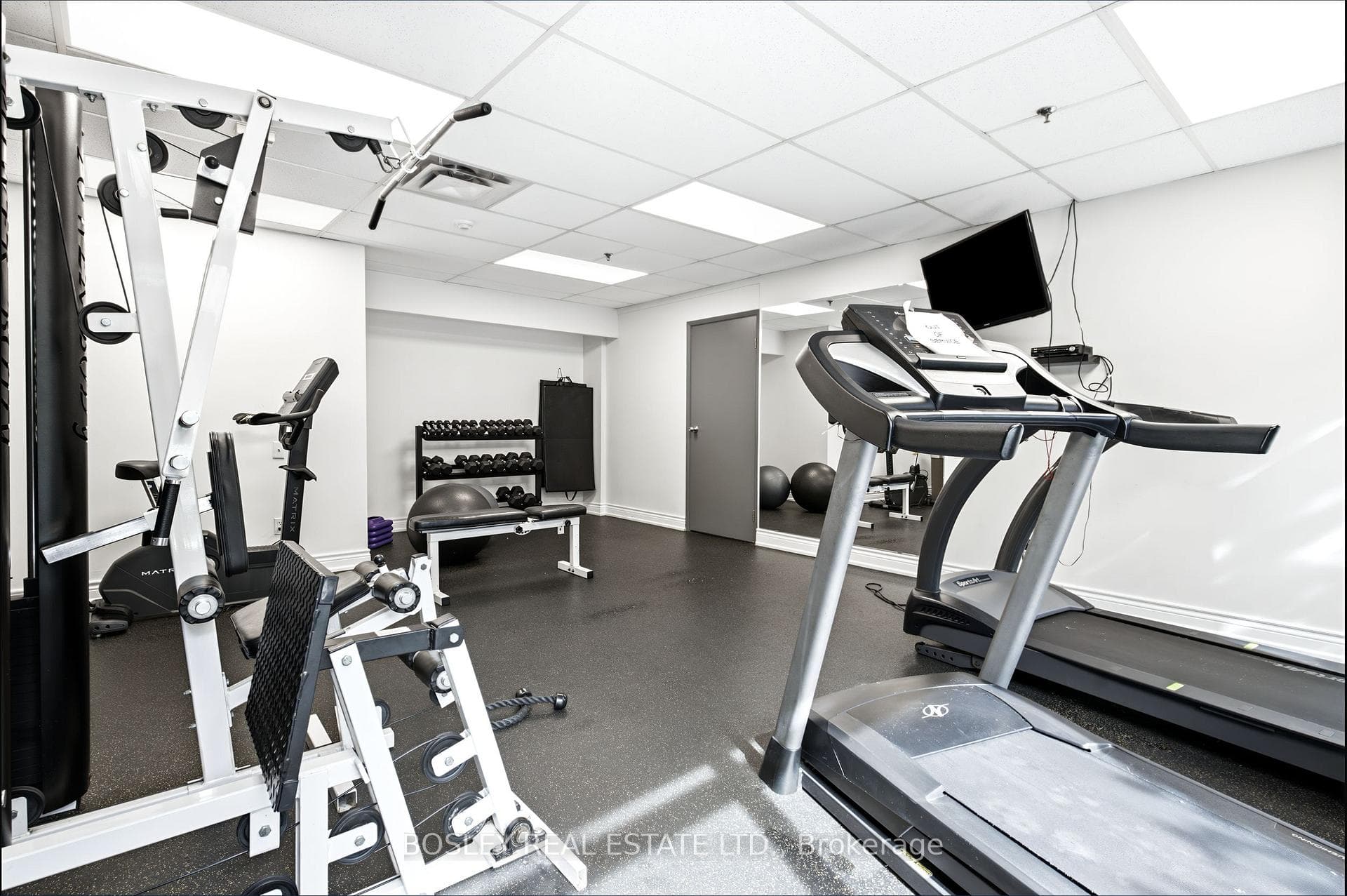 140 Bathurst Street Unit 803 photo 28