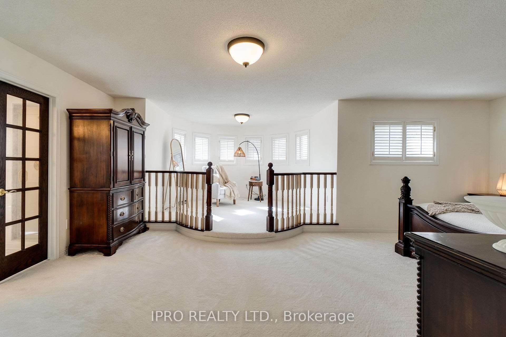 1 Gollop Crescent photo 22