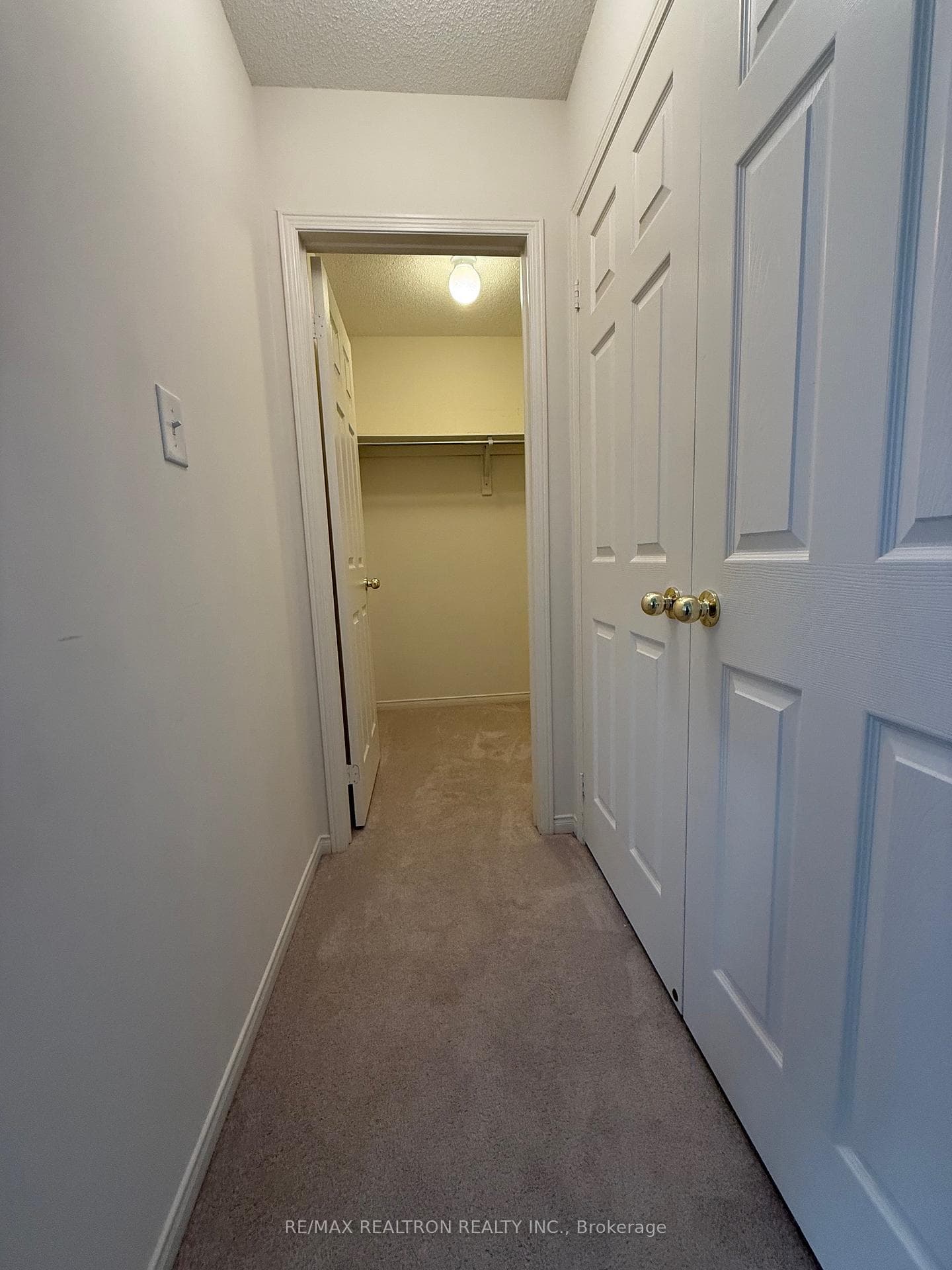 45 Skelton Crescent photo 15