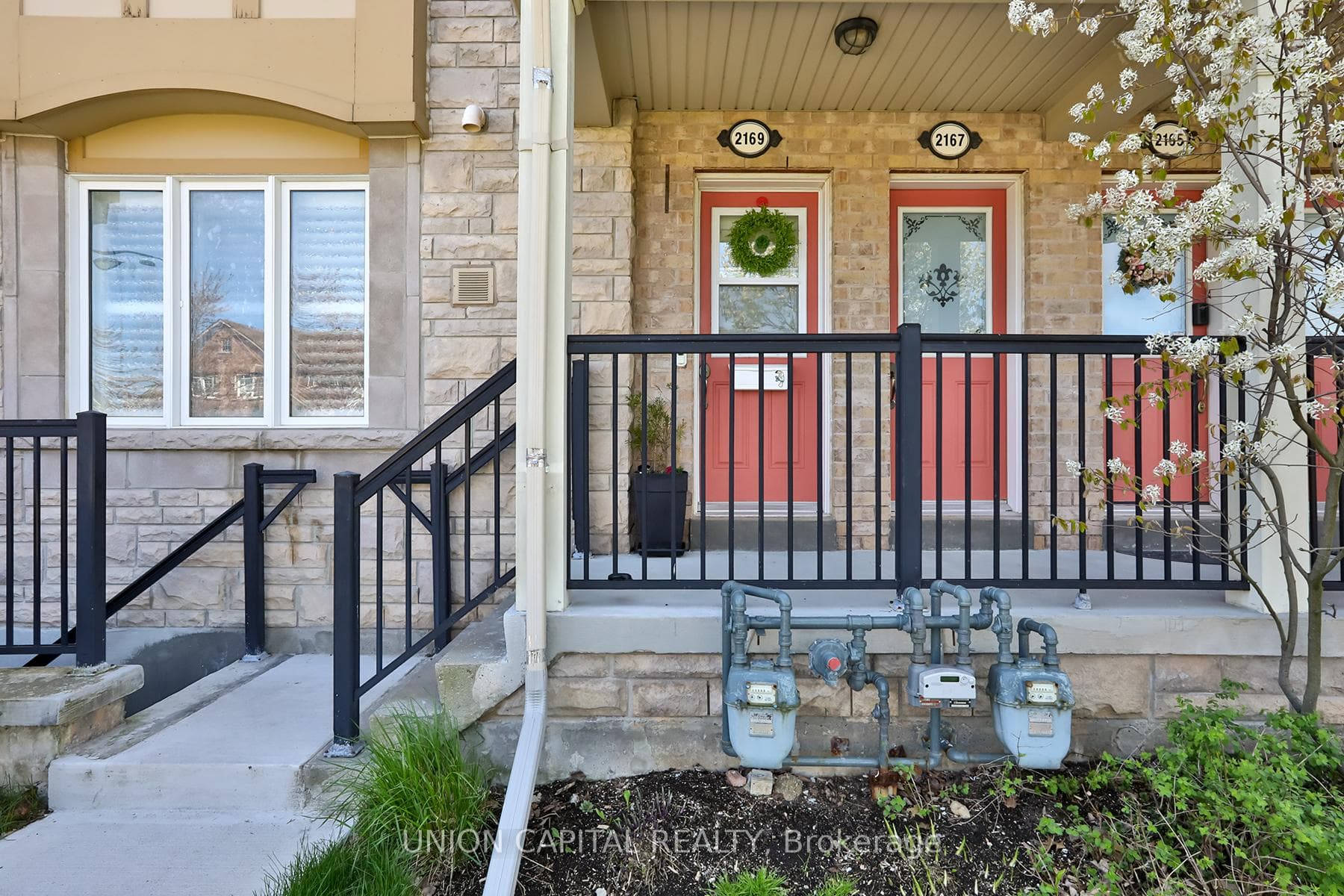 2169 Bur Oak Avenue photo 28