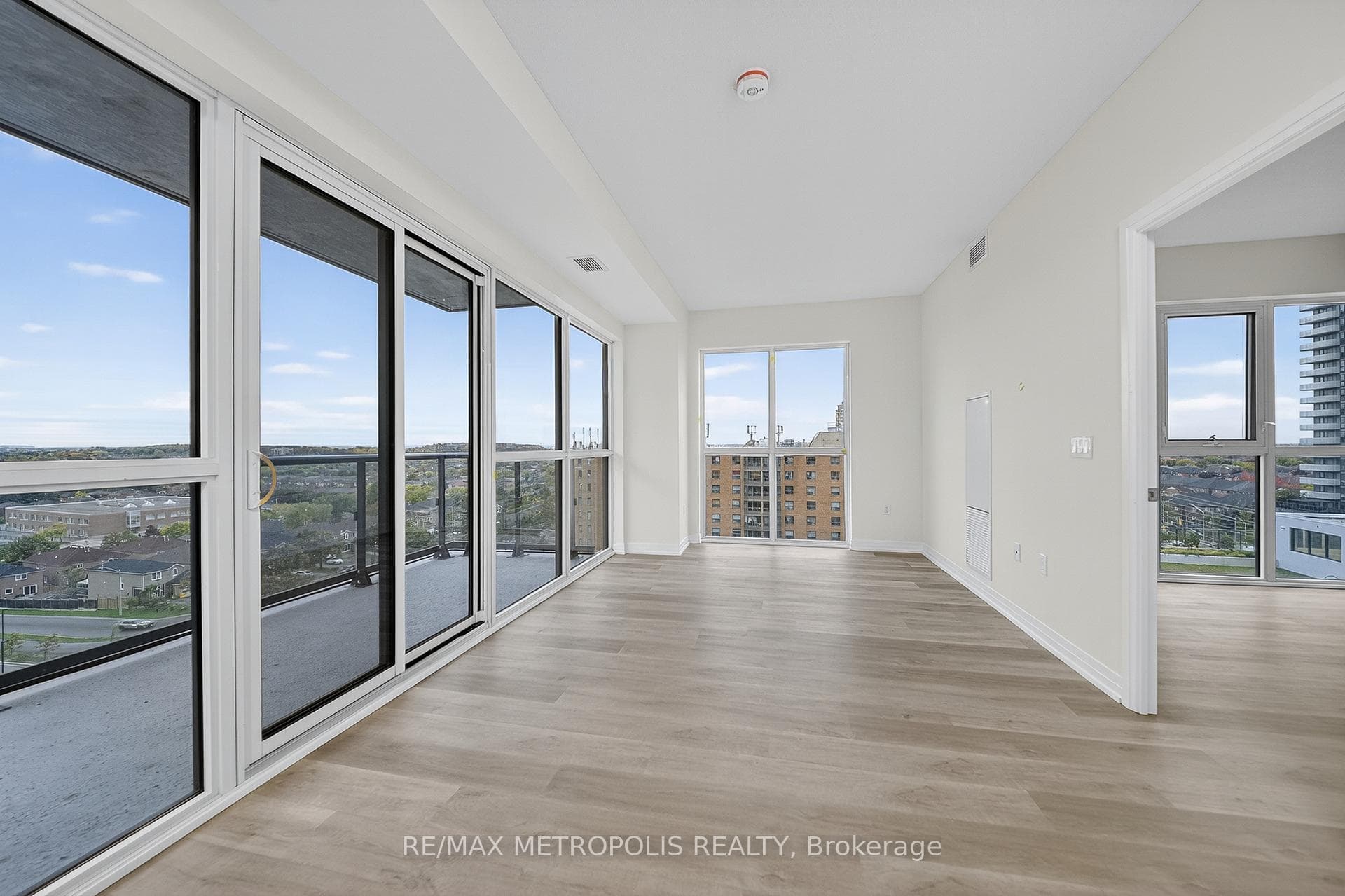 15 Watergarden Drive Unit 906 photo 13