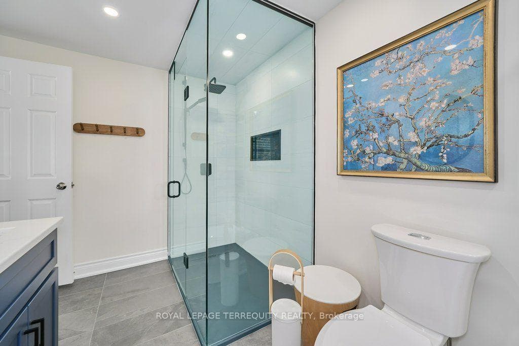57 Renfield Crescent photo 30