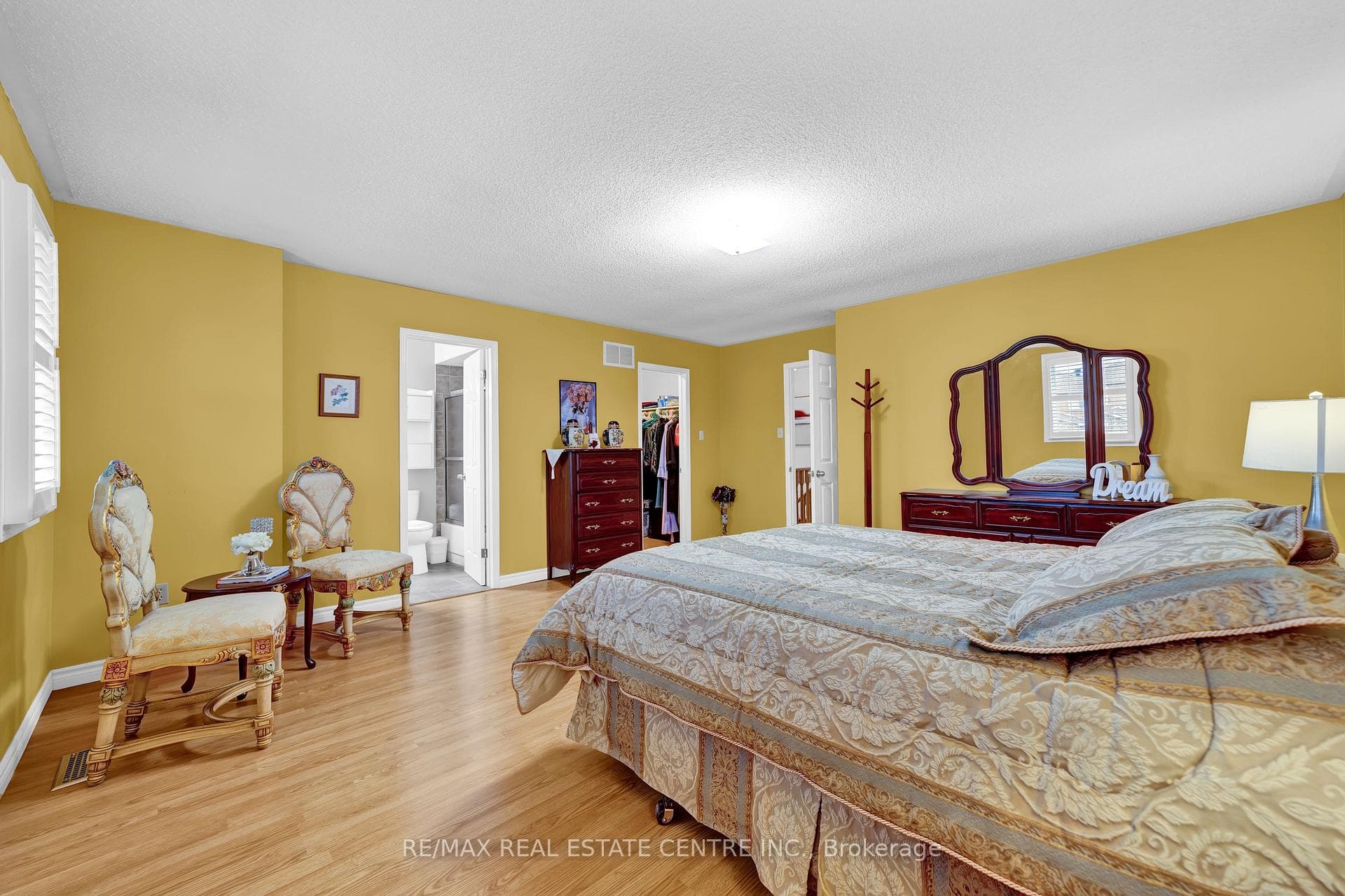 9 Faywood Drive photo 17