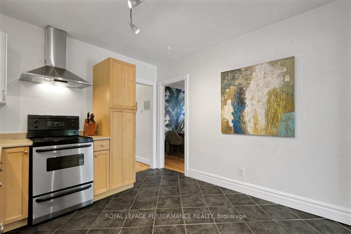 122 Vachon Avenue photo 15