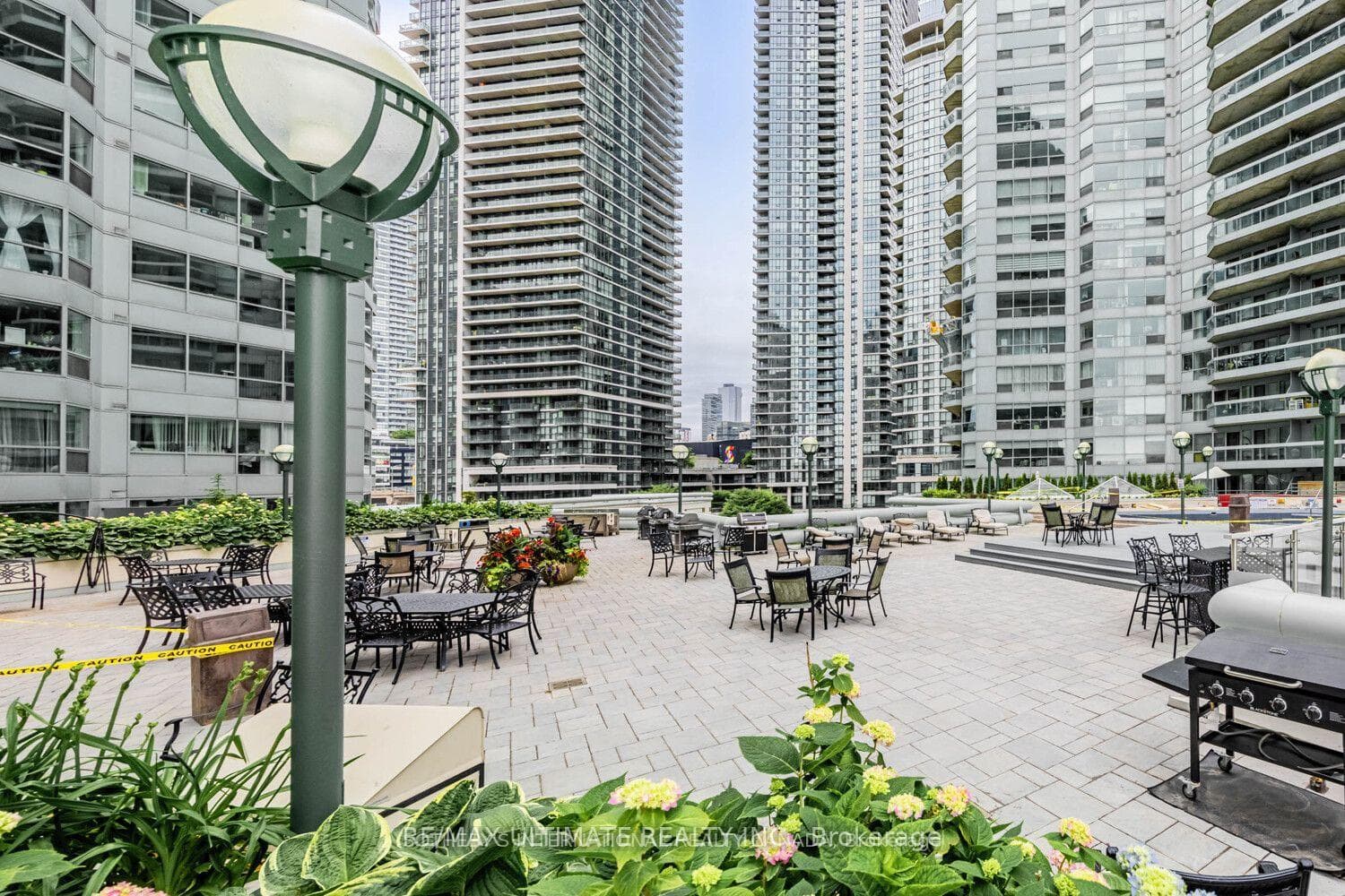 10 Queens Quay Unit 1408 photo 33