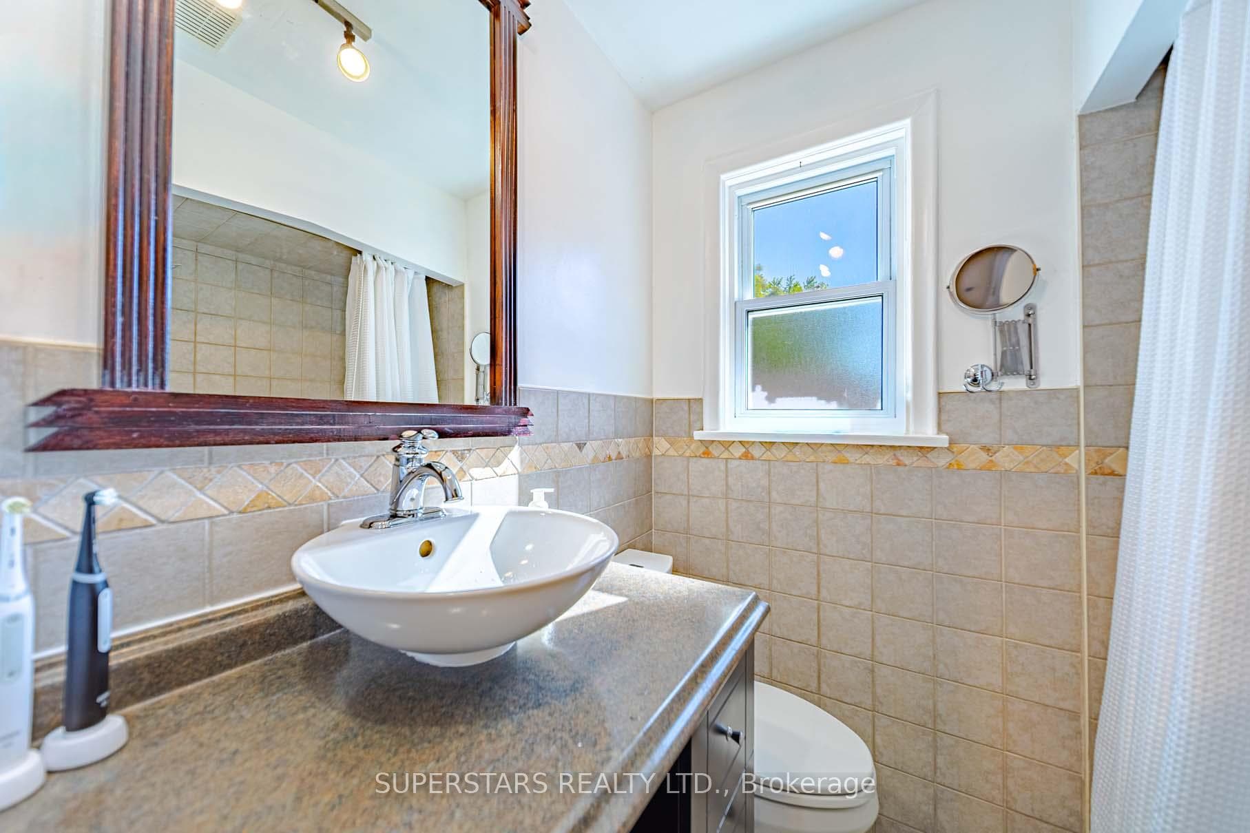 237 Ellington Drive photo 24